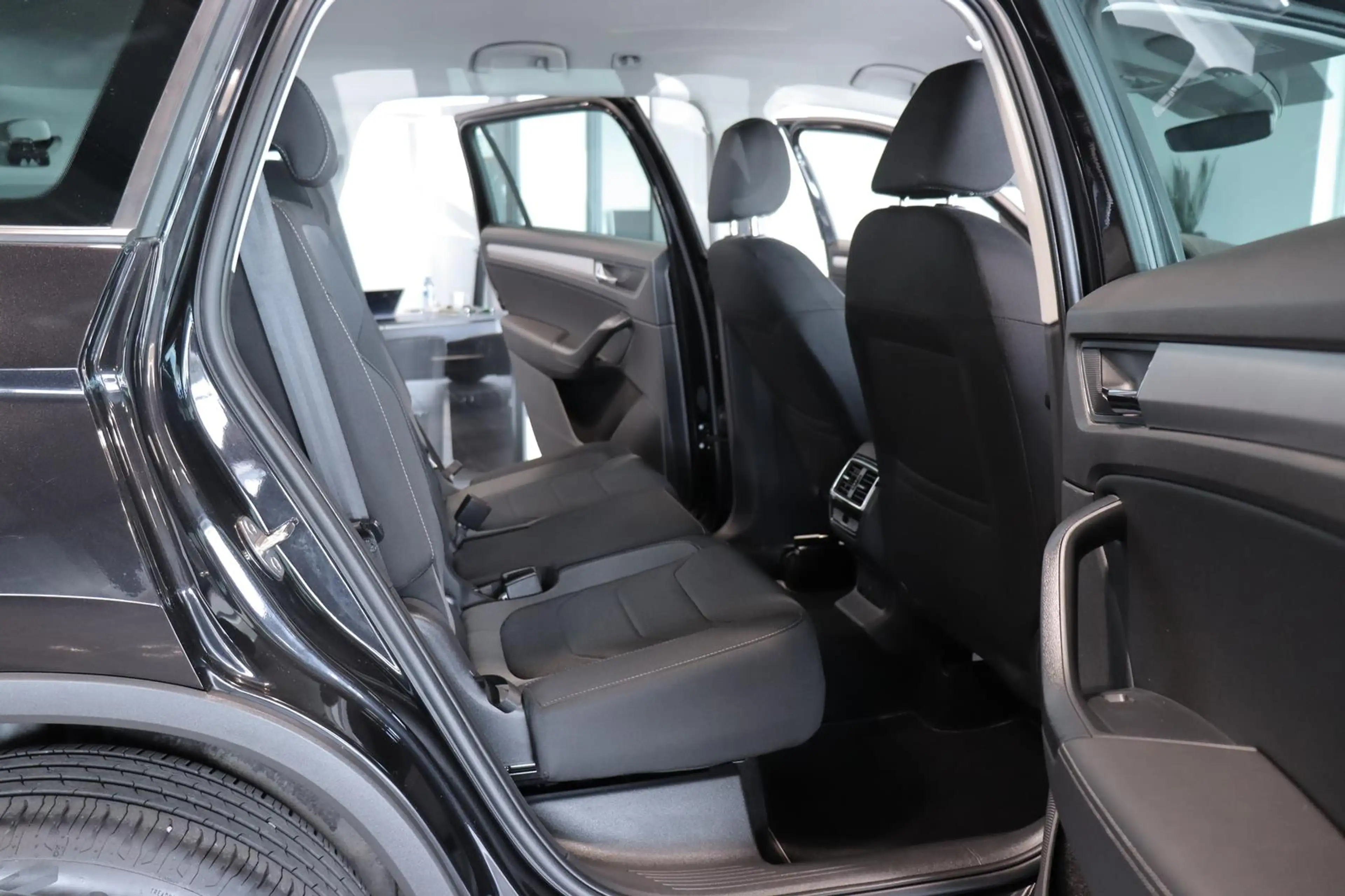 Skoda Kodiaq 2.0 TDI Ambition*7-SITZ*AHK*VIRTUAL*CAM* — photo 11
