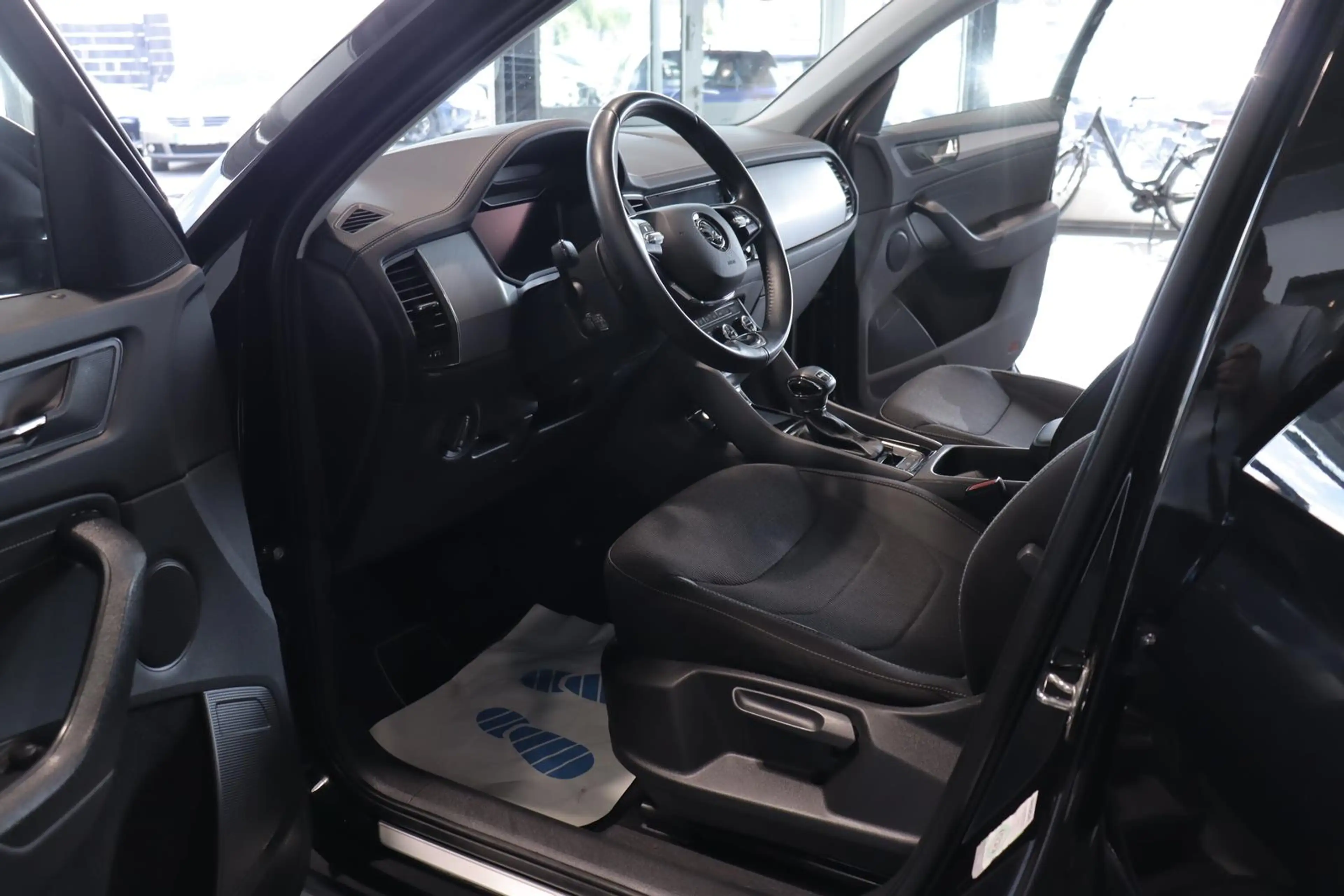 Skoda Kodiaq 2.0 TDI Ambition*7-SITZ*AHK*VIRTUAL*CAM* — photo 9