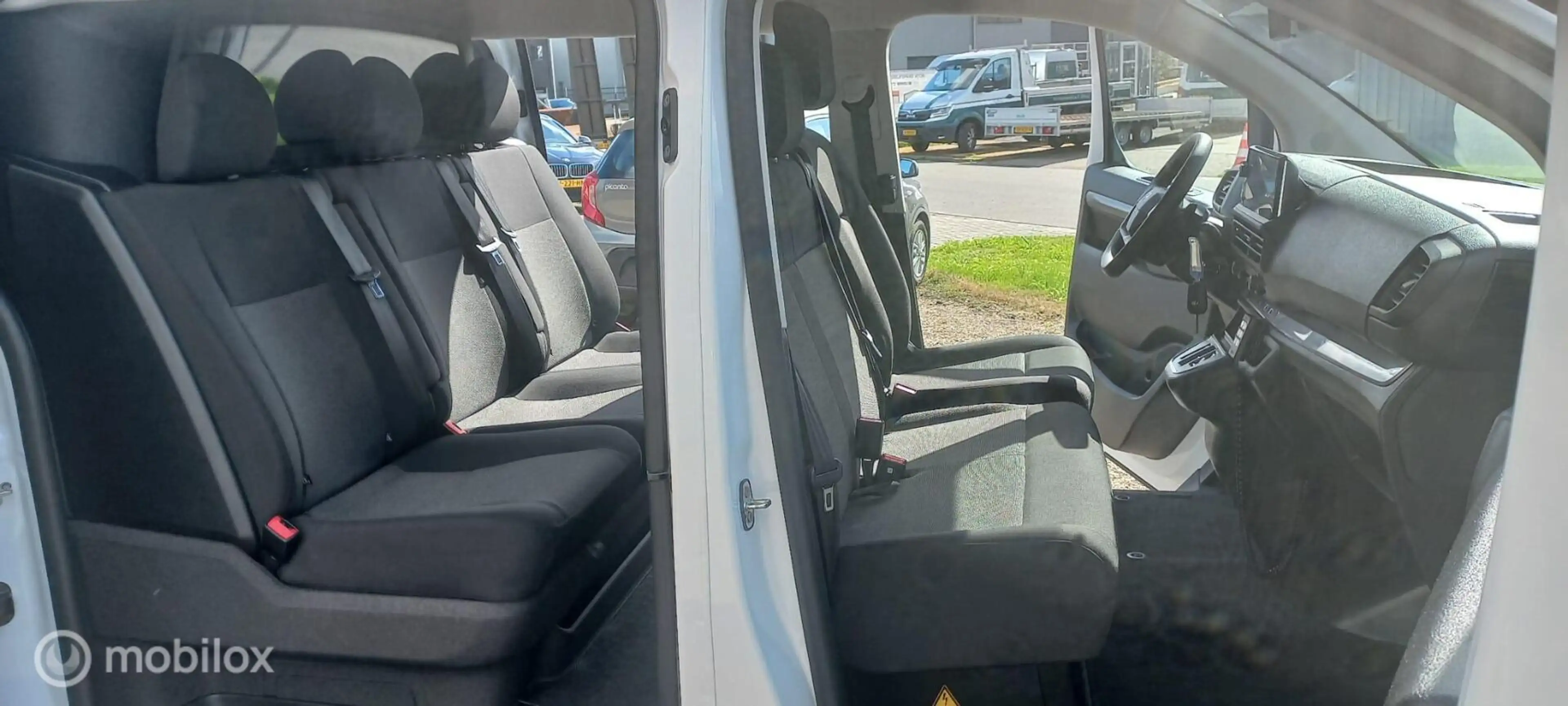 Toyota Proace Electric Worker Navigator Extra Range Long L3 DC 7 — photo 9