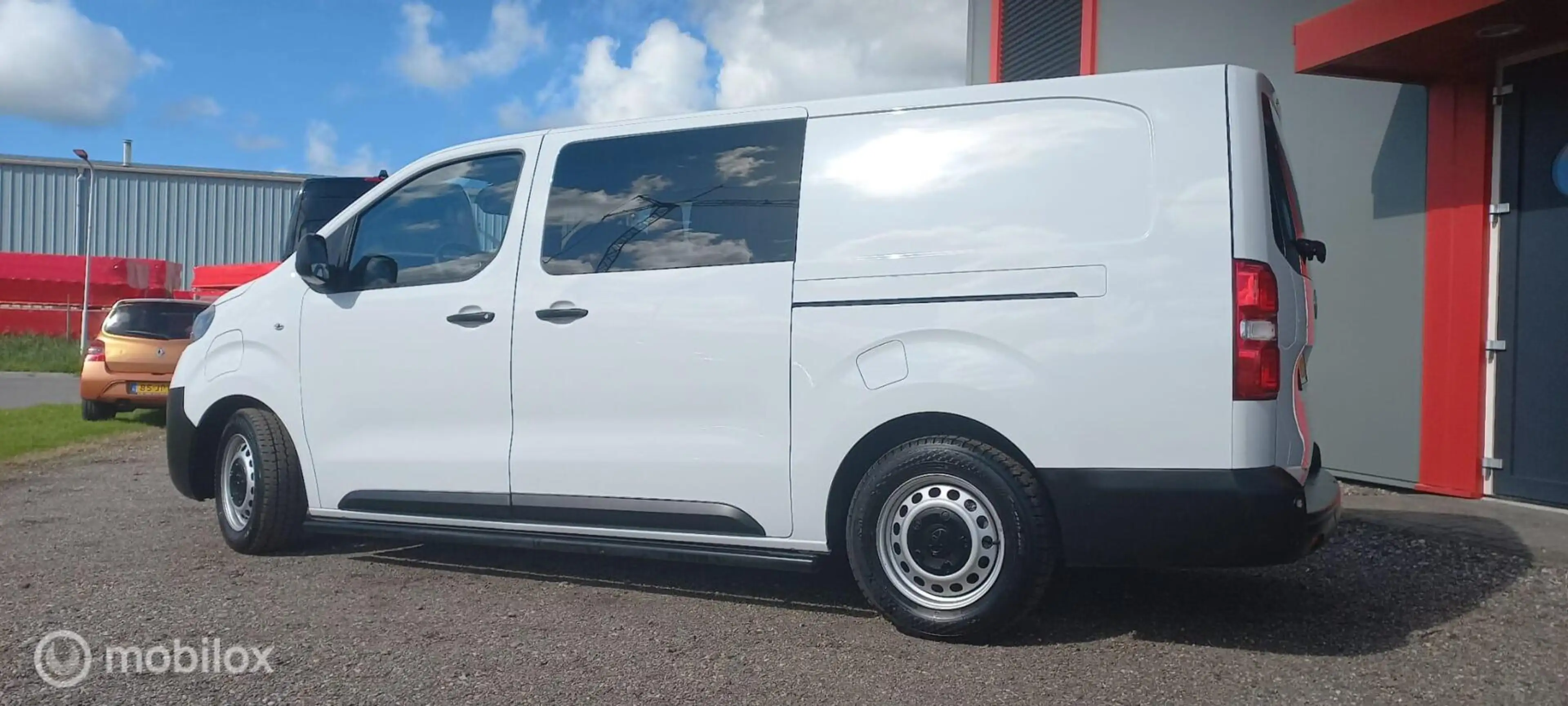 Toyota Proace Electric Worker Navigator Extra Range Long L3 DC 7 — photo 3