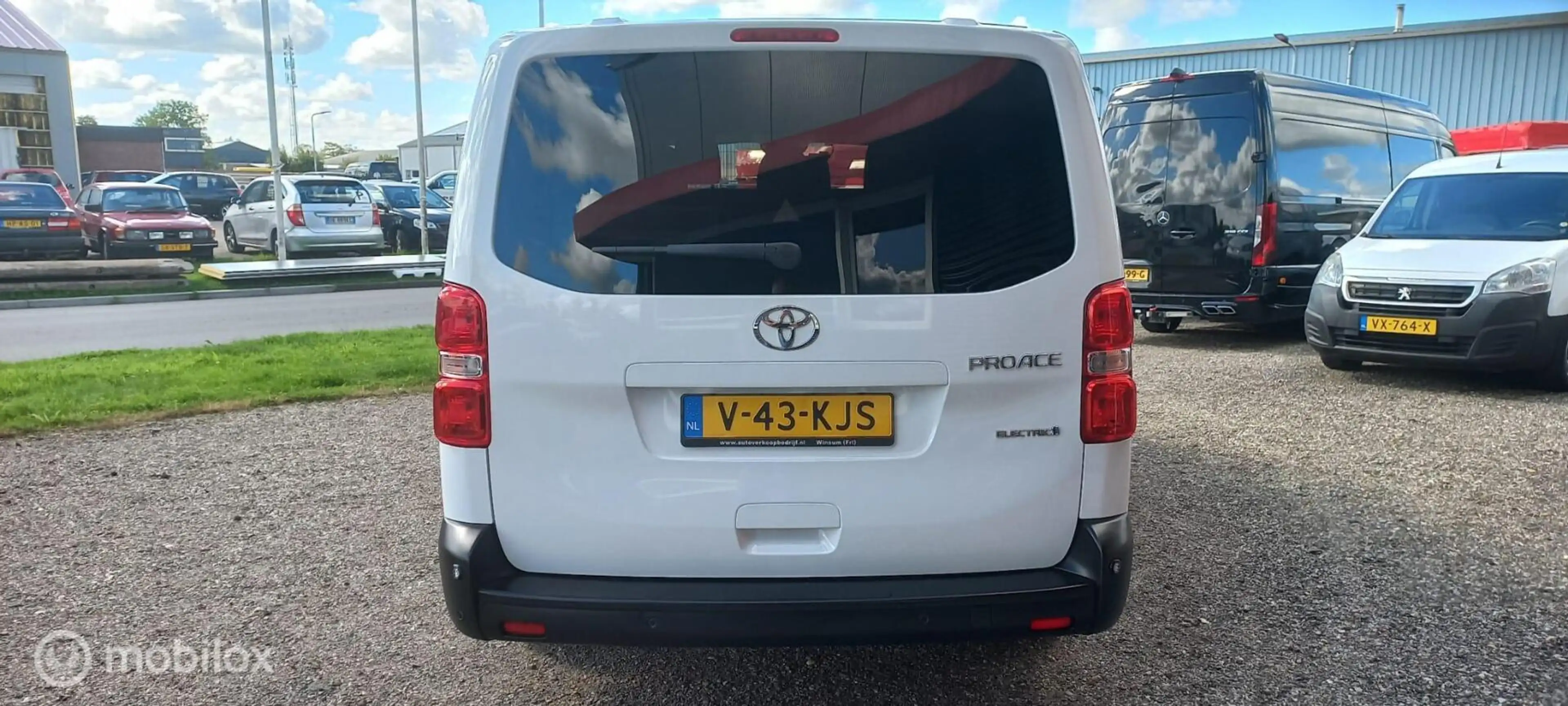Toyota Proace Electric Worker Navigator Extra Range Long L3 DC 7 — photo 4