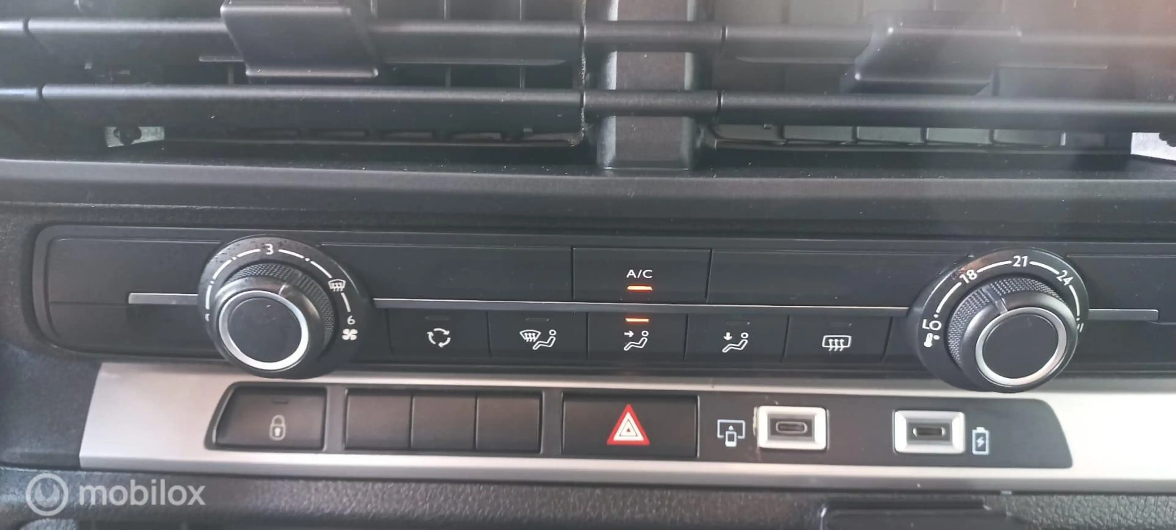Toyota Proace Electric Worker Navigator Extra Range Long L3 DC 7 — photo 17