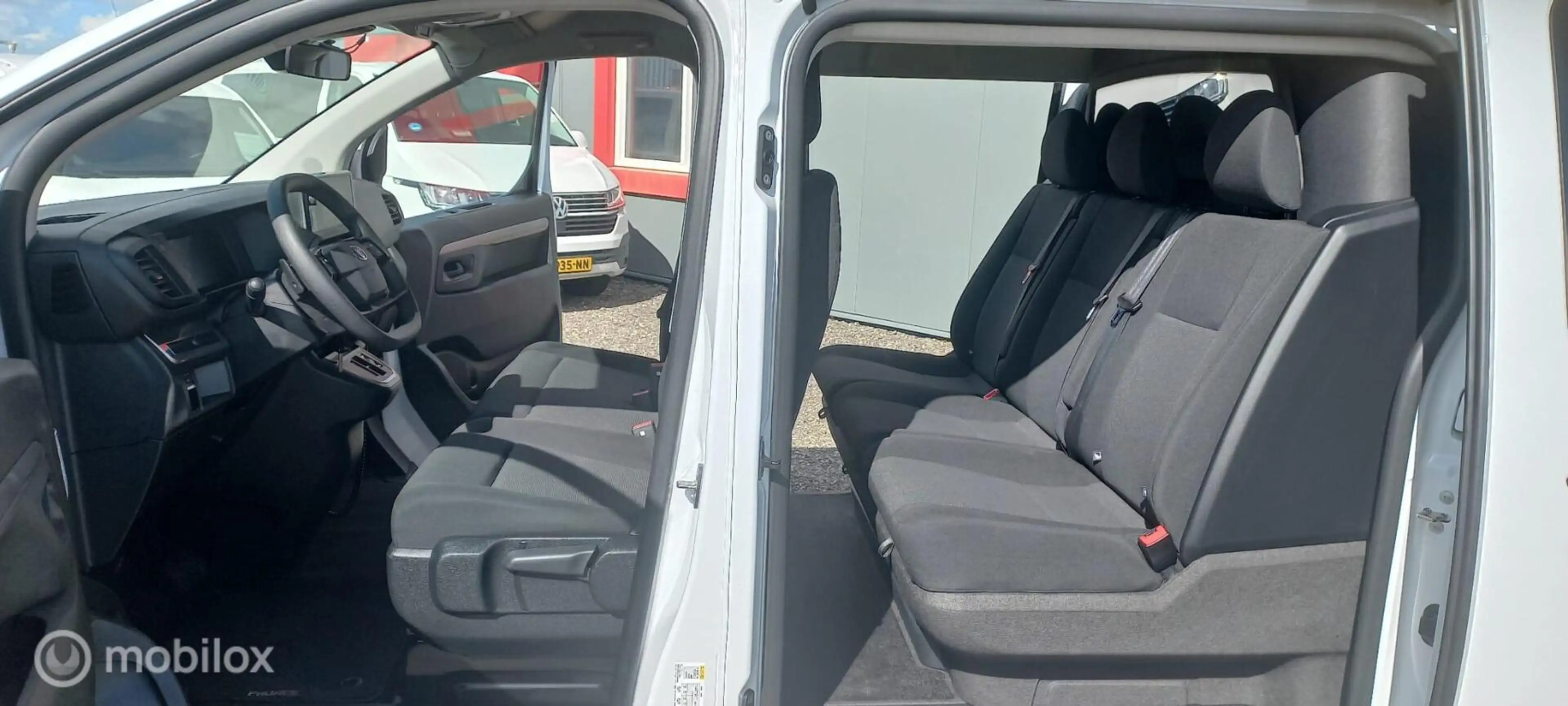 Toyota Proace Electric Worker Navigator Extra Range Long L3 DC 7 — photo 12