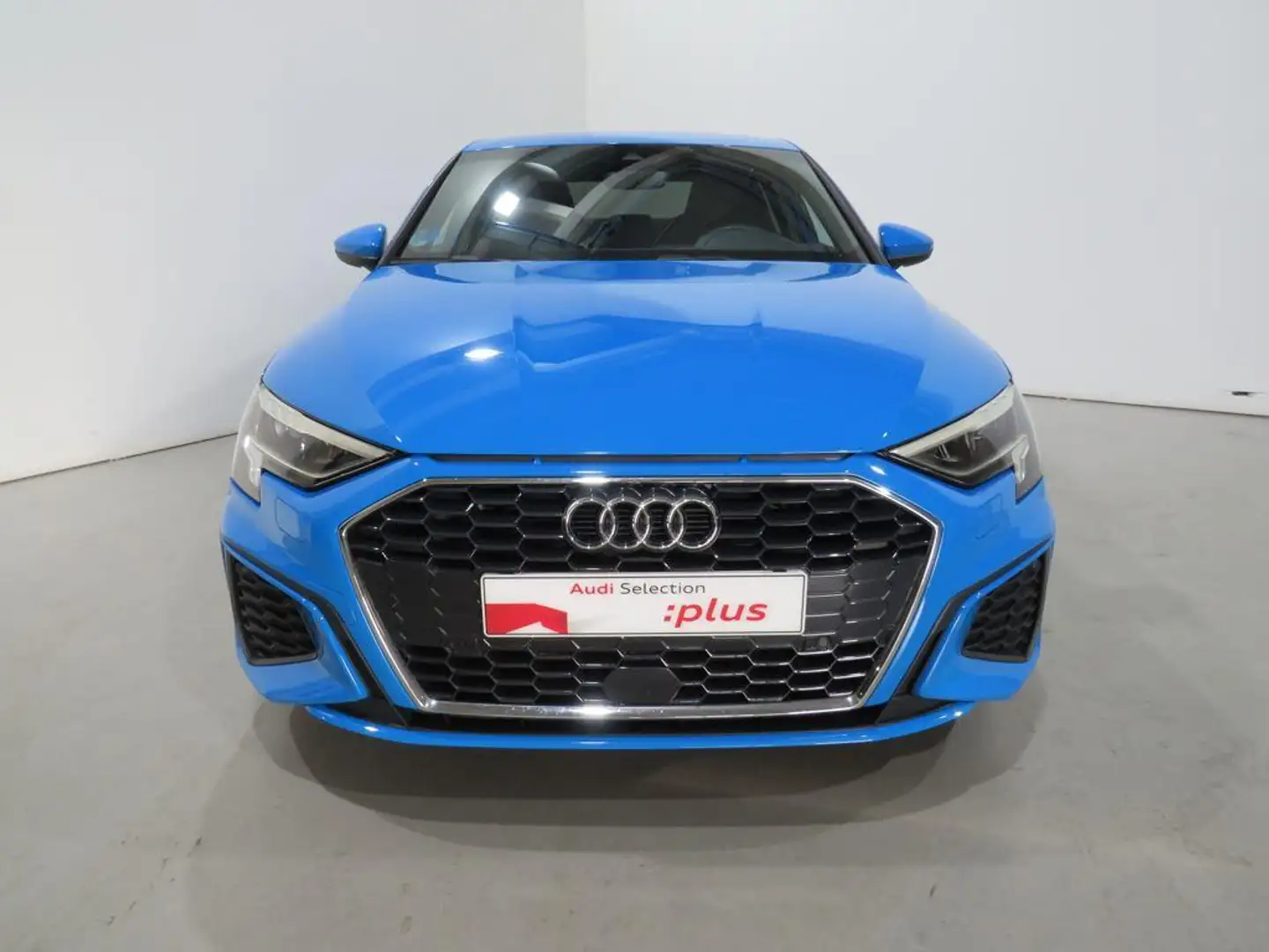 Audi A3 Sedán 30 TFSI S line S tronic Bleu - 2