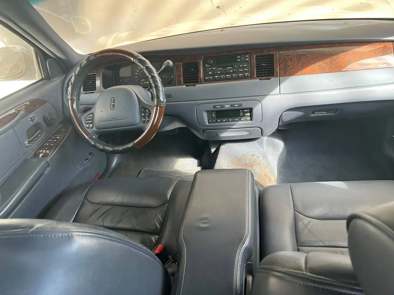 Excalibur Zimmer Golden Spirit (Lincoln Town Car), foto 6