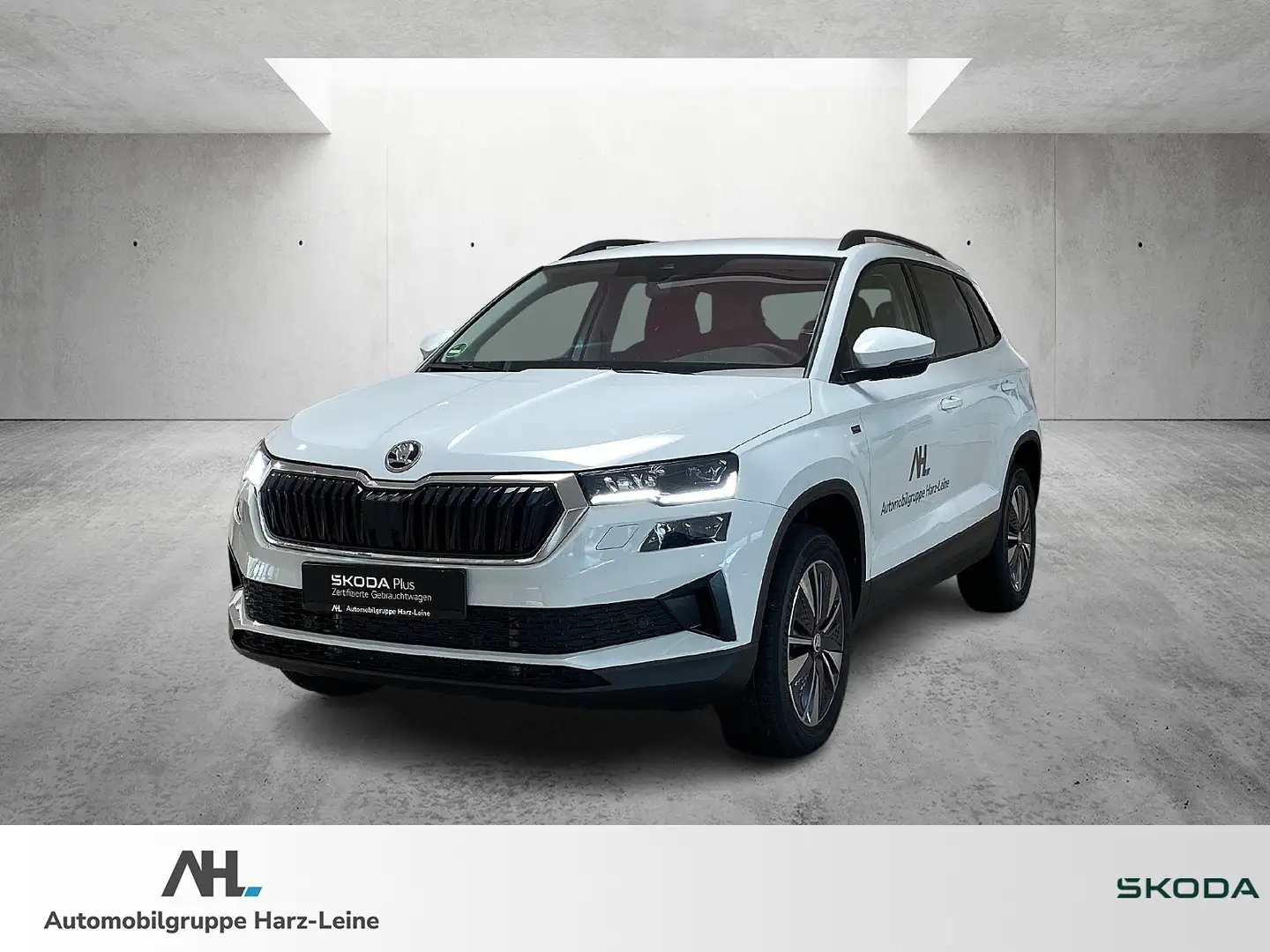 Skoda Karoq 1.5 TSI Drive SmartLink AHK DAB LED RFK Wit - 1