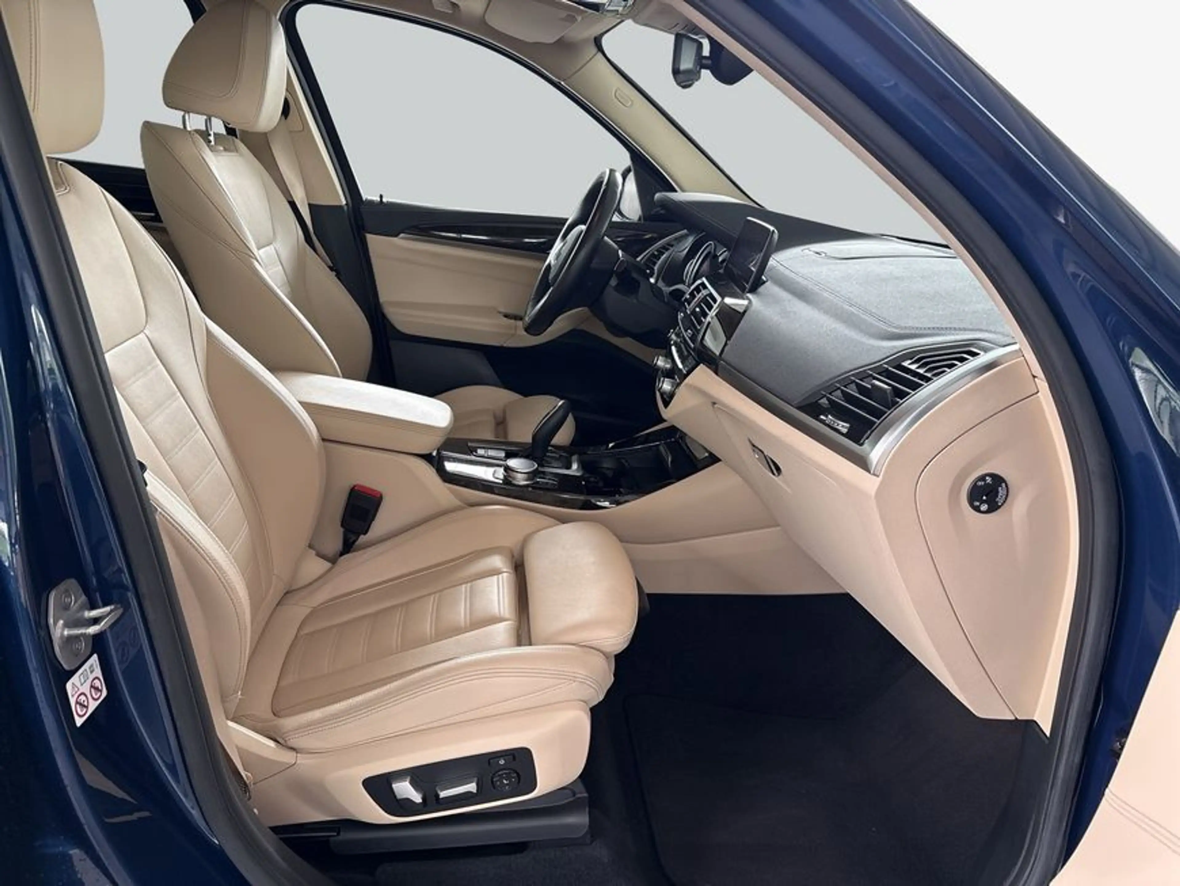 BMW X3 xDrive20i Aut. Luxury Line LED* Hrman/Kardon* — photo 14