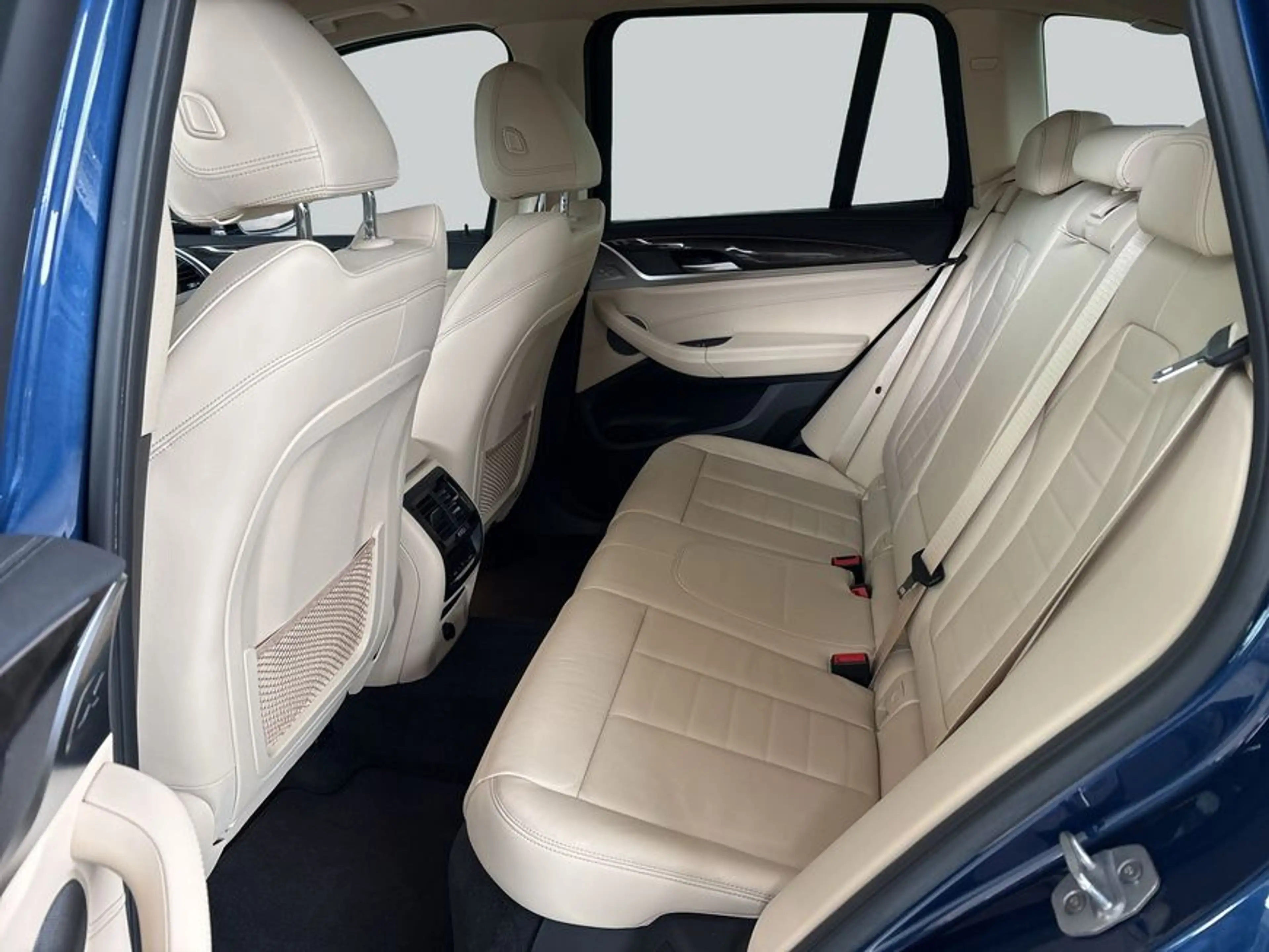 BMW X3 xDrive20i Aut. Luxury Line LED* Hrman/Kardon* — photo 13