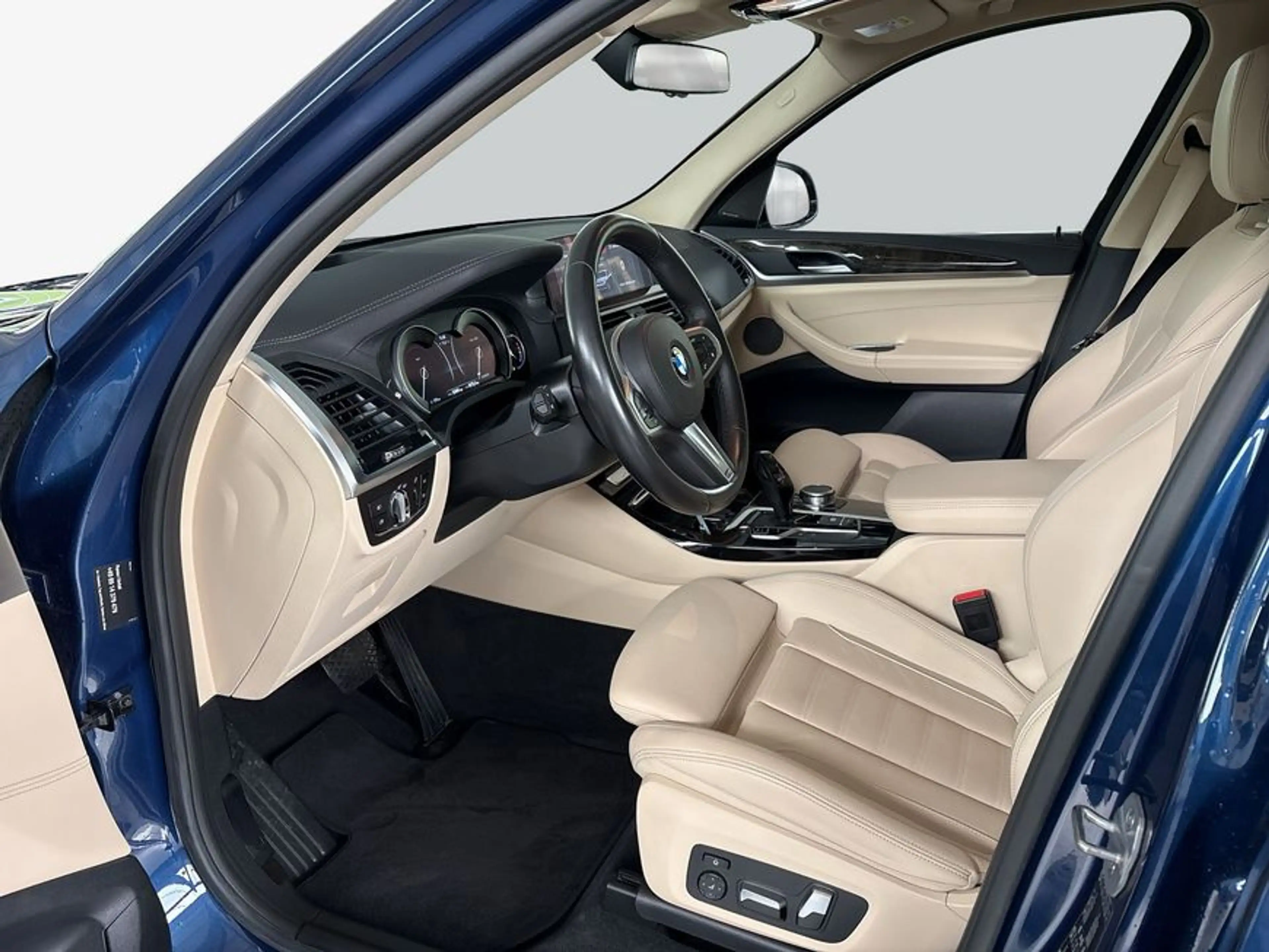 BMW X3 xDrive20i Aut. Luxury Line LED* Hrman/Kardon* — photo 11