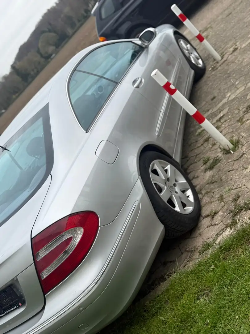 Mercedes-Benz CLK 240 Avantgarde Silber - 2