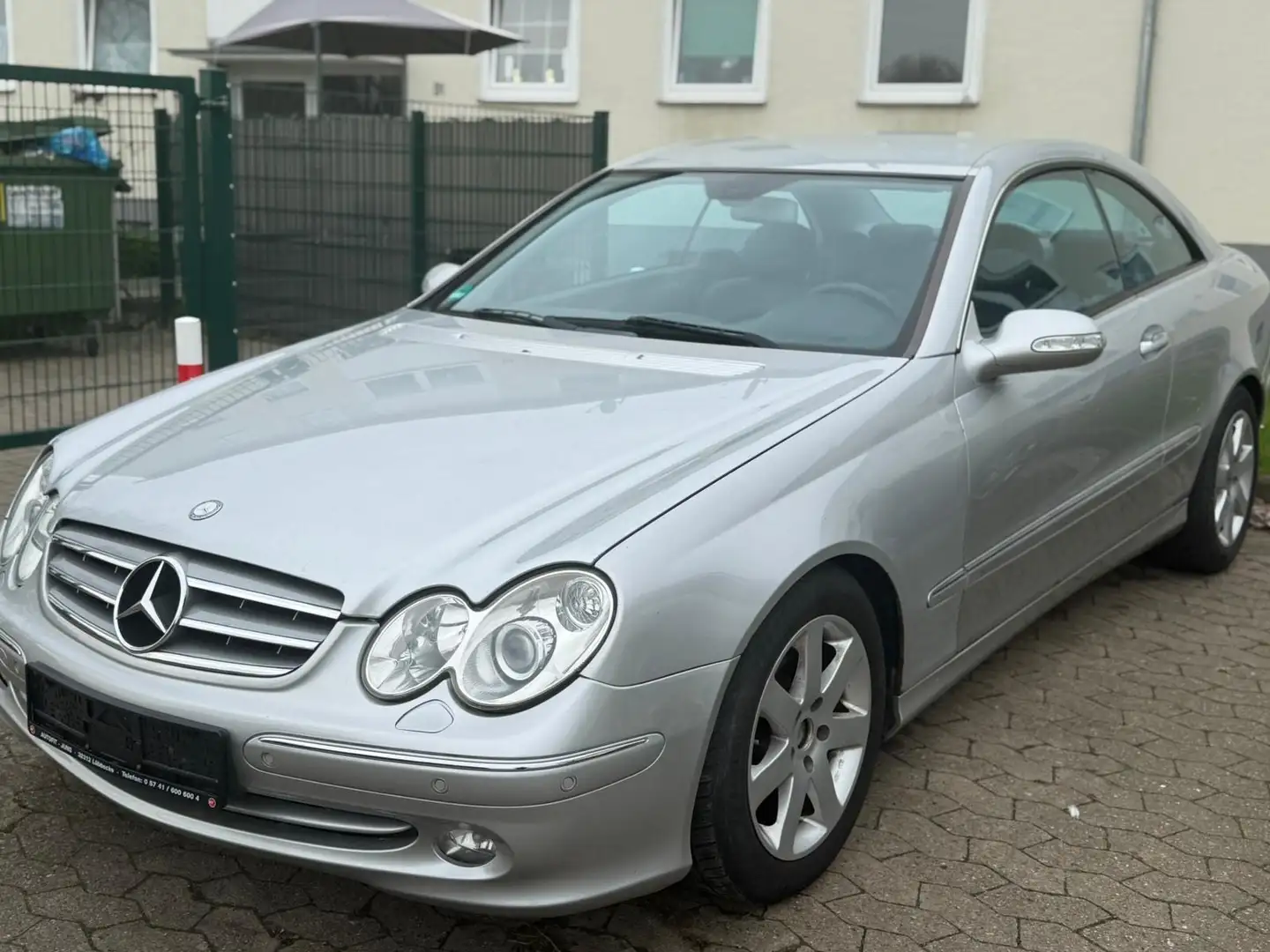 Mercedes-Benz CLK 240 Avantgarde Silber - 1