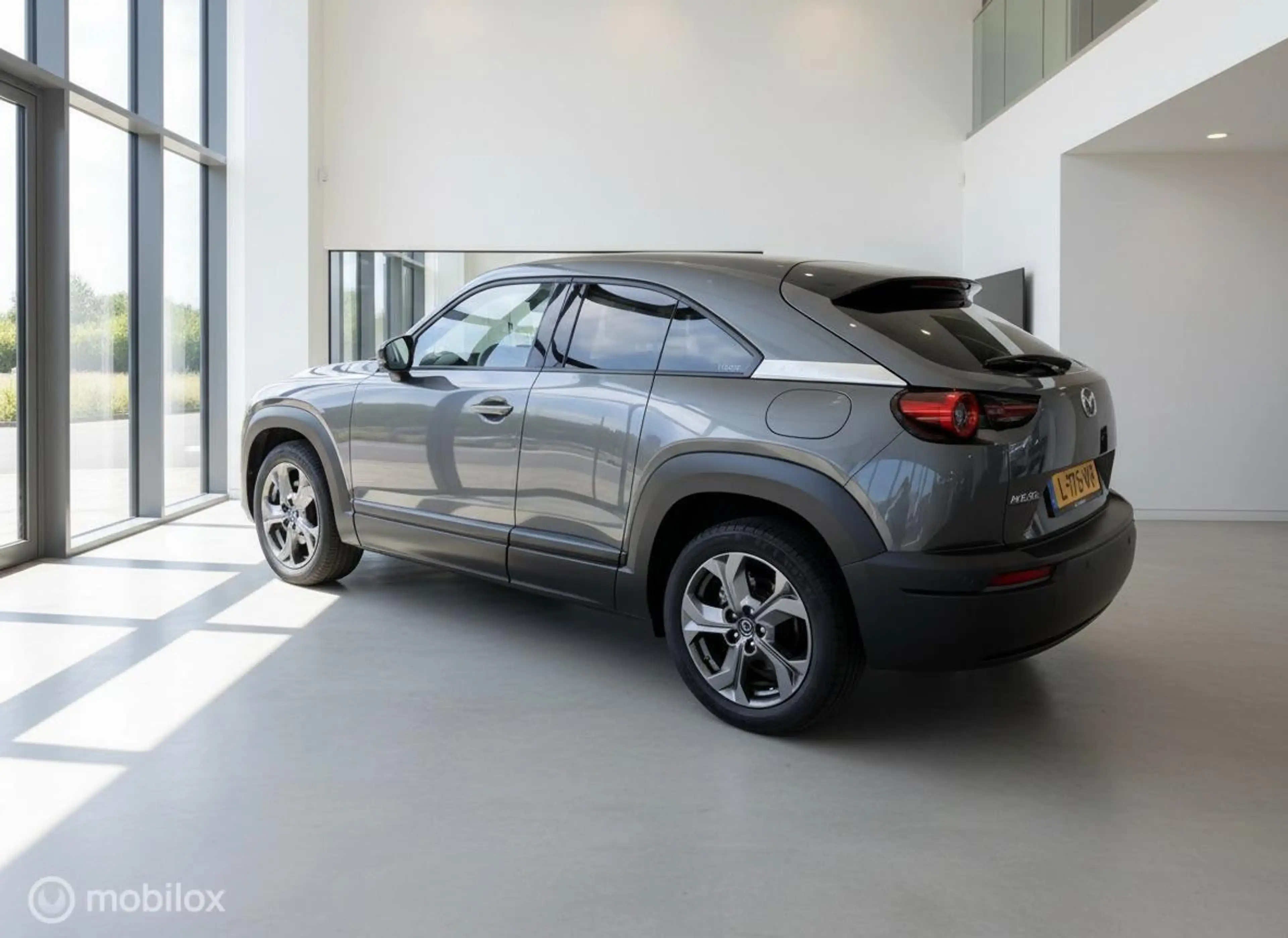 Mazda MX-30 e-SkyActiv 145 Comfort 36 kWh | SOH 93% | CCS | HU — photo 6