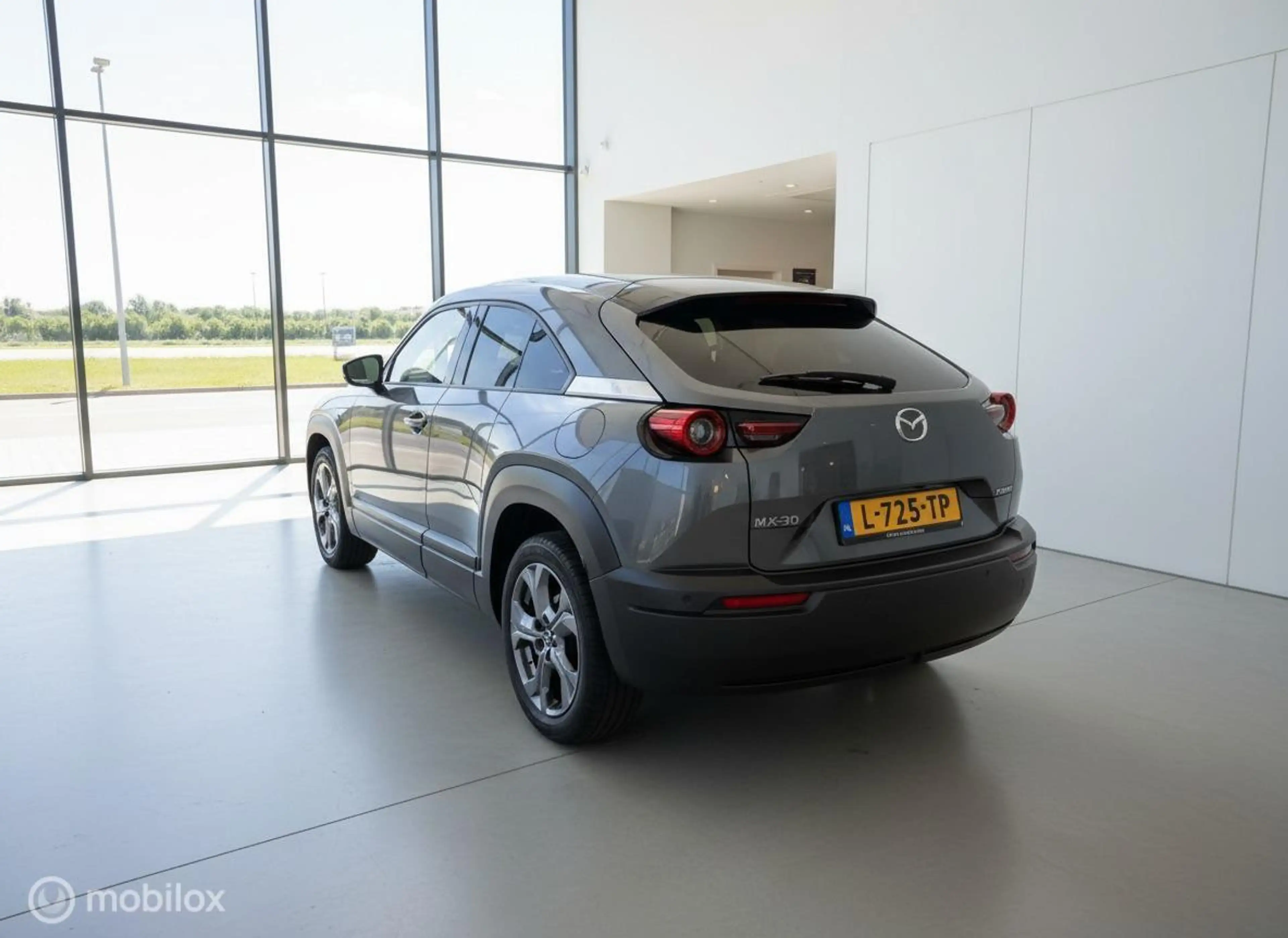Mazda MX-30 e-SkyActiv 145 Comfort 36 kWh | SOH 93% | CCS | HU — photo 7