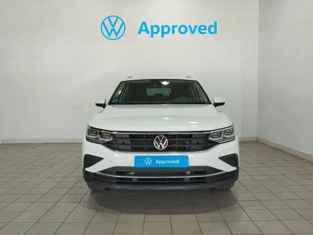 Volkswagen Tiguan view 19