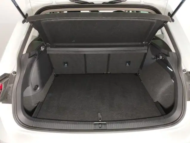 Volkswagen Tiguan view 7