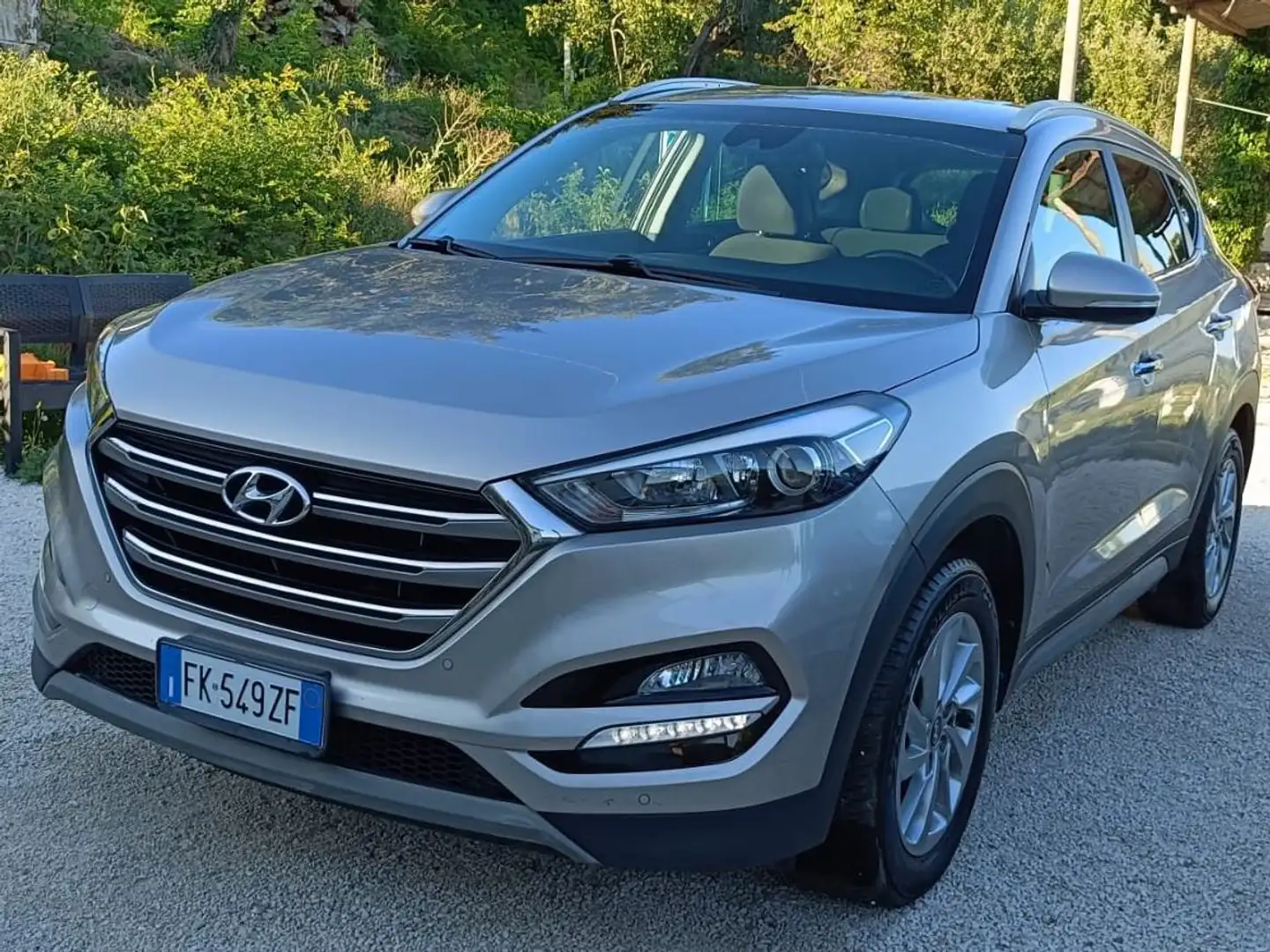 Hyundai TUCSON Tucson 1.7 crdi Sound 2wd 115cv Grigio - 1