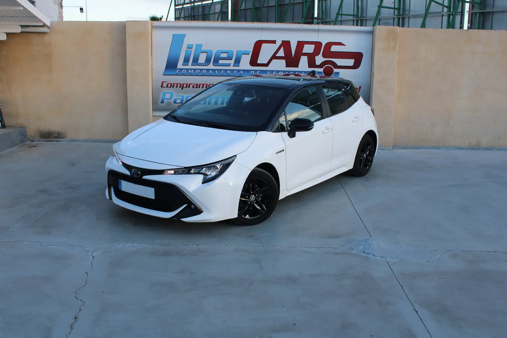Toyota Corolla 125H Business Blanco - 2