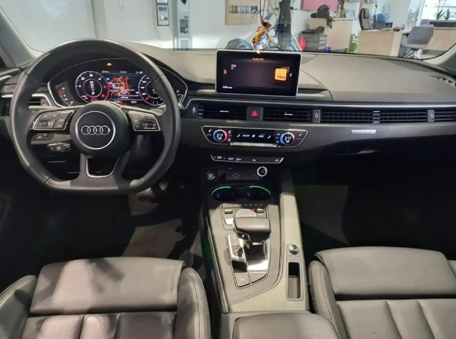 Audi A4 A4 Avant 45 TDI quattro tiptronic S line Grau - 2