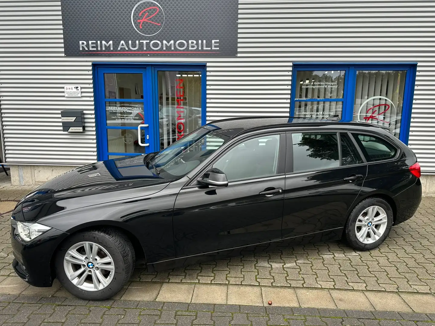 BMW 318 d Touring Advantage *NAVI*SHZ*KLIMAAUTOMATIK*ALU* Noir - 2