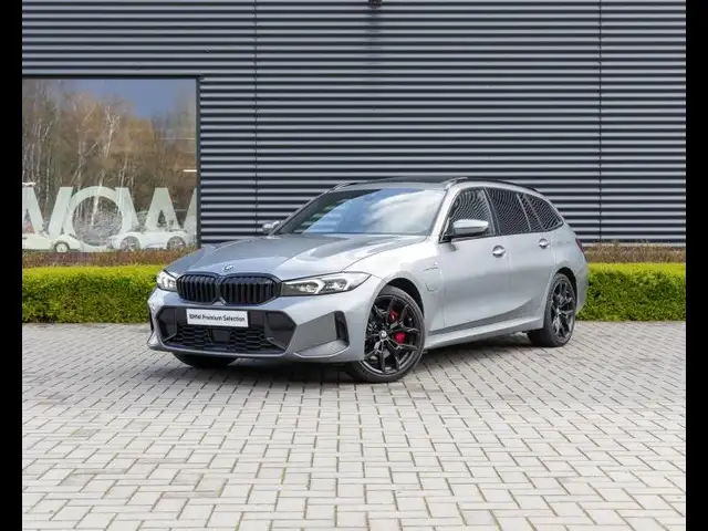 BMW 330 Touring
