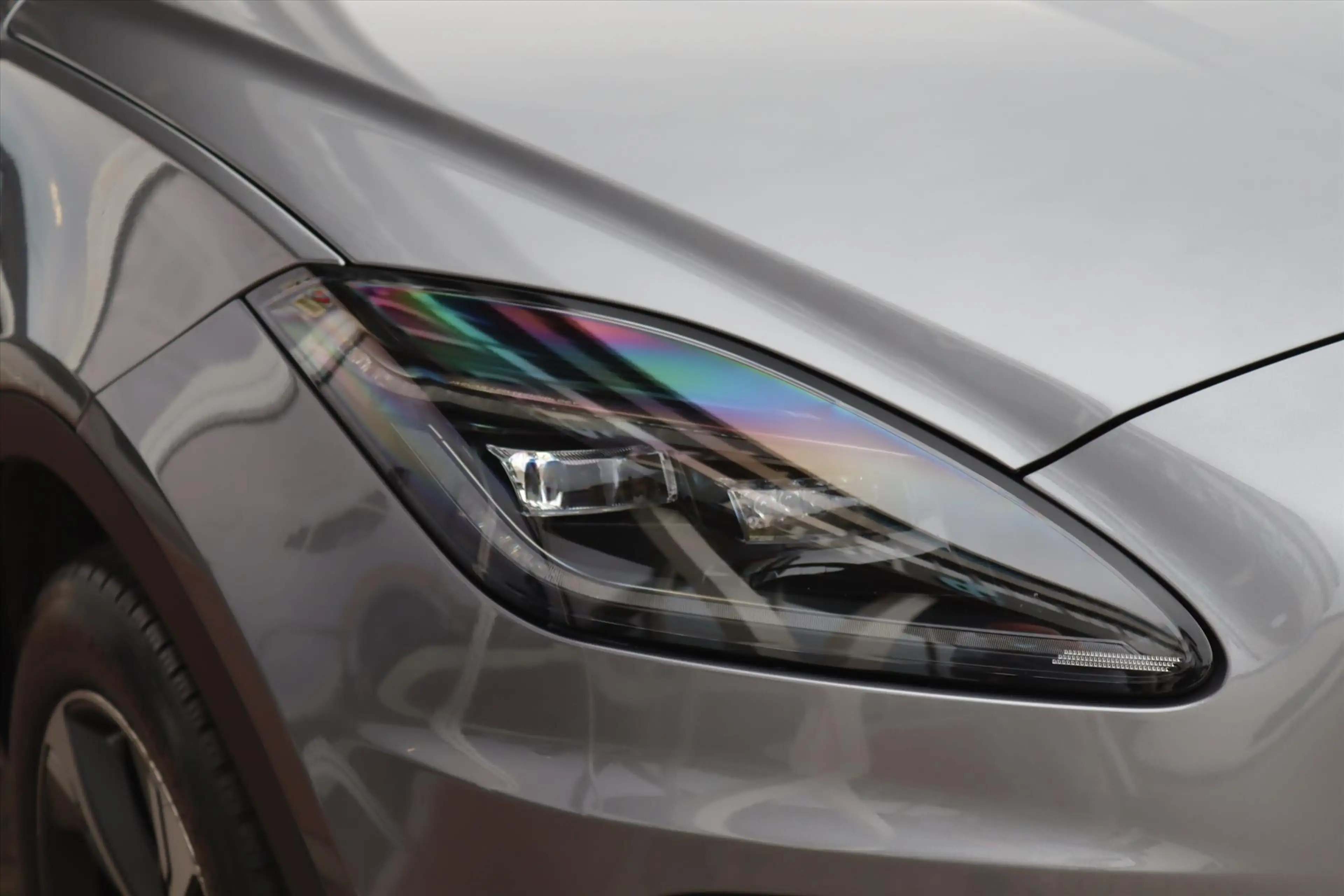 Jaguar E-Pace 1.5 P300e 309PK AWD R-DYNAMIC SE Panodak | HiFi | — photo 13