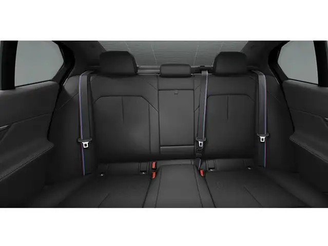 BMW M5 view 6