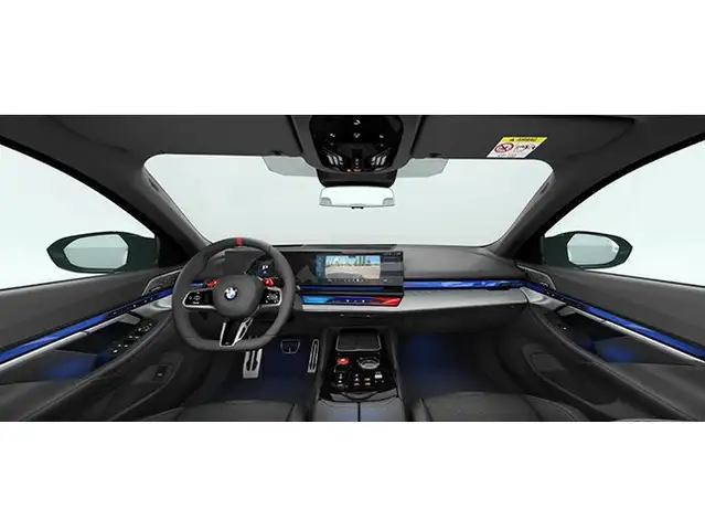 BMW M5 view 5