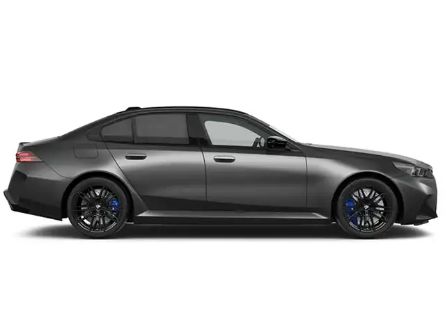 BMW M5 view 3