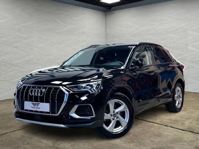 Audi Q3 1.5 TFSi*S-TRONIC*CARPLAY*CAMERA*LEDER*