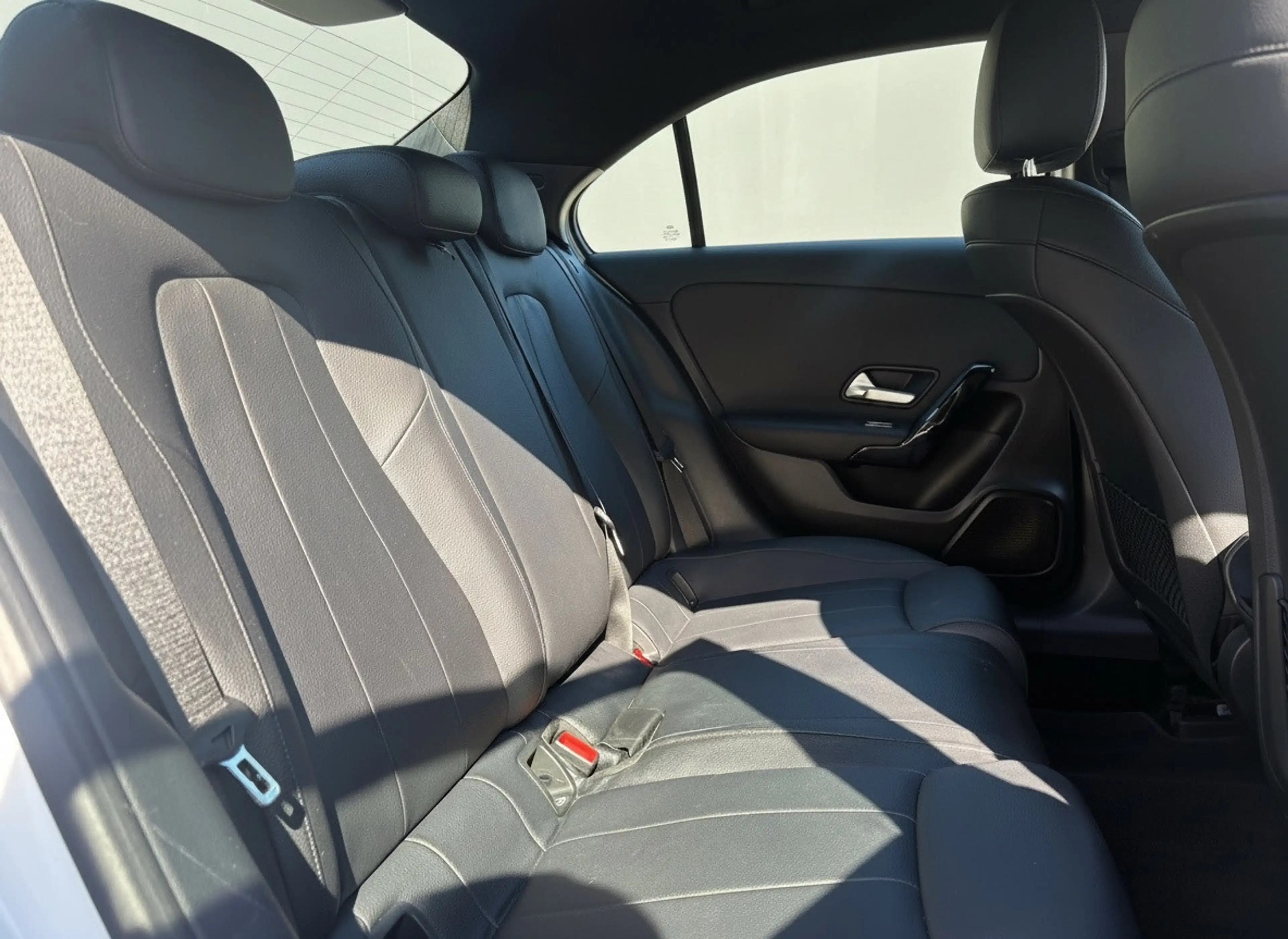 Mercedes-Benz A 200 Business Solution — photo 11