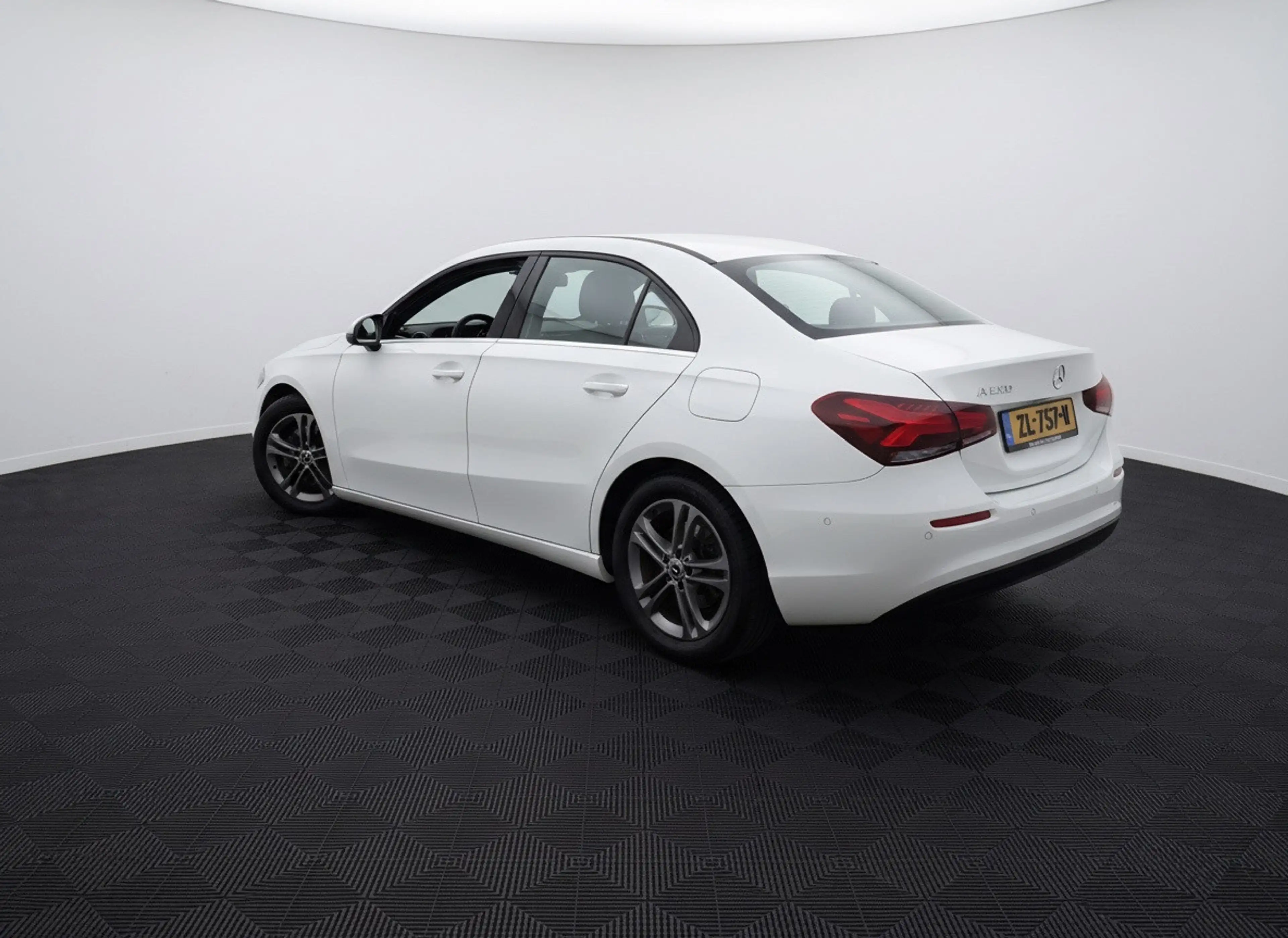 Mercedes-Benz A 200 Business Solution — photo 3