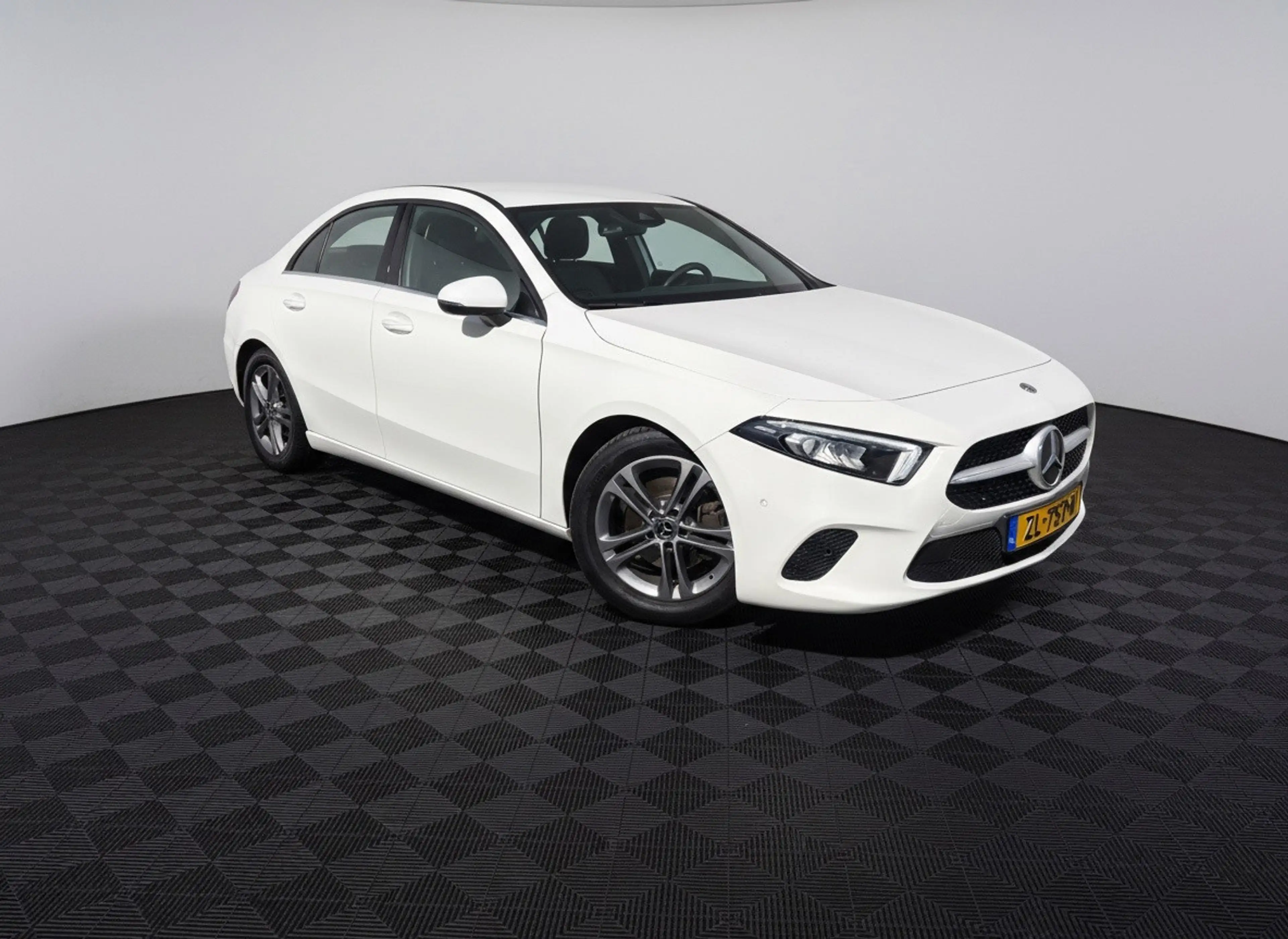 Mercedes-Benz A 200 Business Solution — photo 2