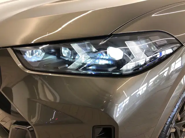 BMW X5 xDrive50e Ansicht 3