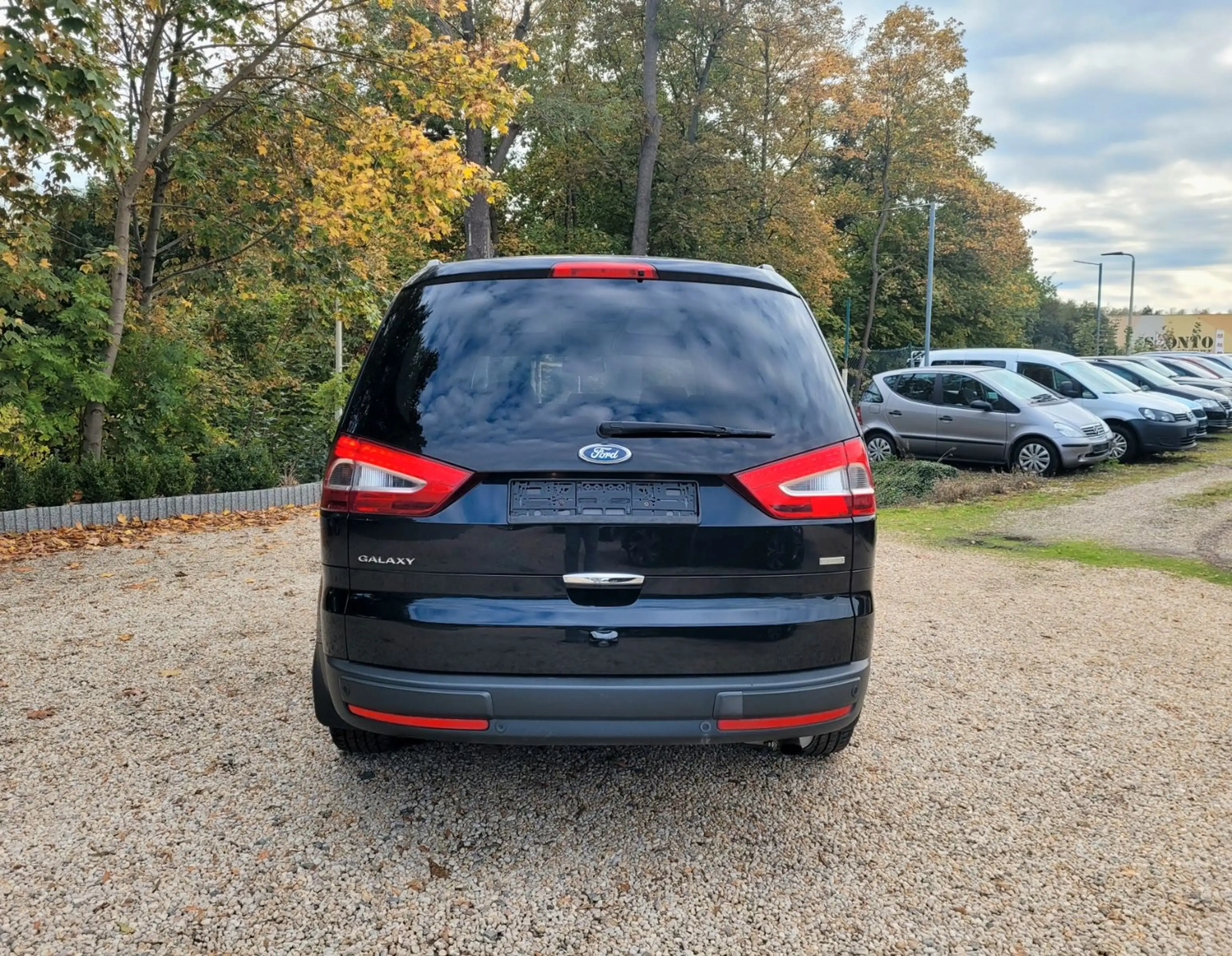 Ford Galaxy Titanium 2.0 Aut.*Navi*R-Cam*Pano*LMF*WR* — photo 4