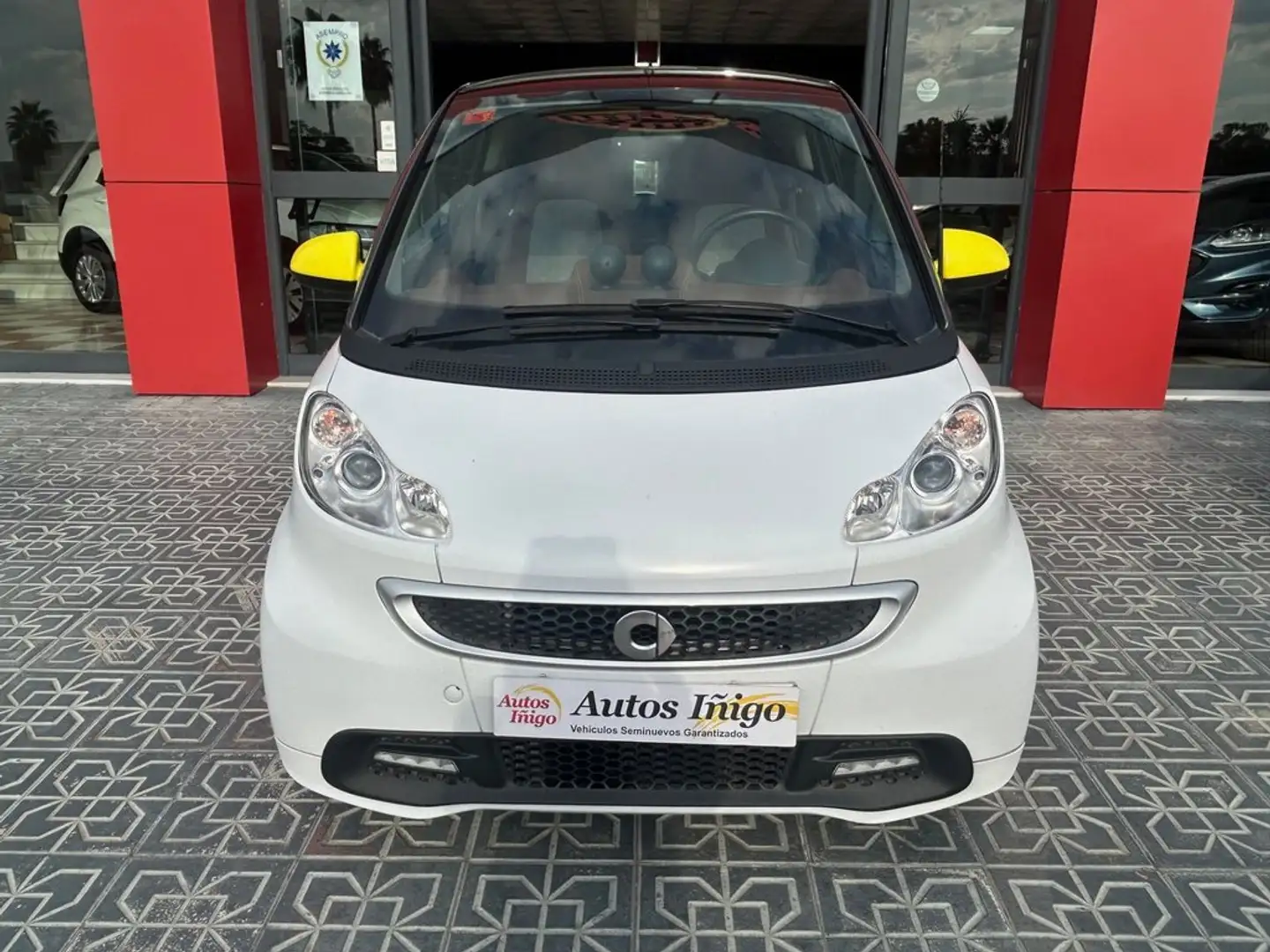 smart forTwo ·  BoConcept Coupé 52 mhd Blanco - 2