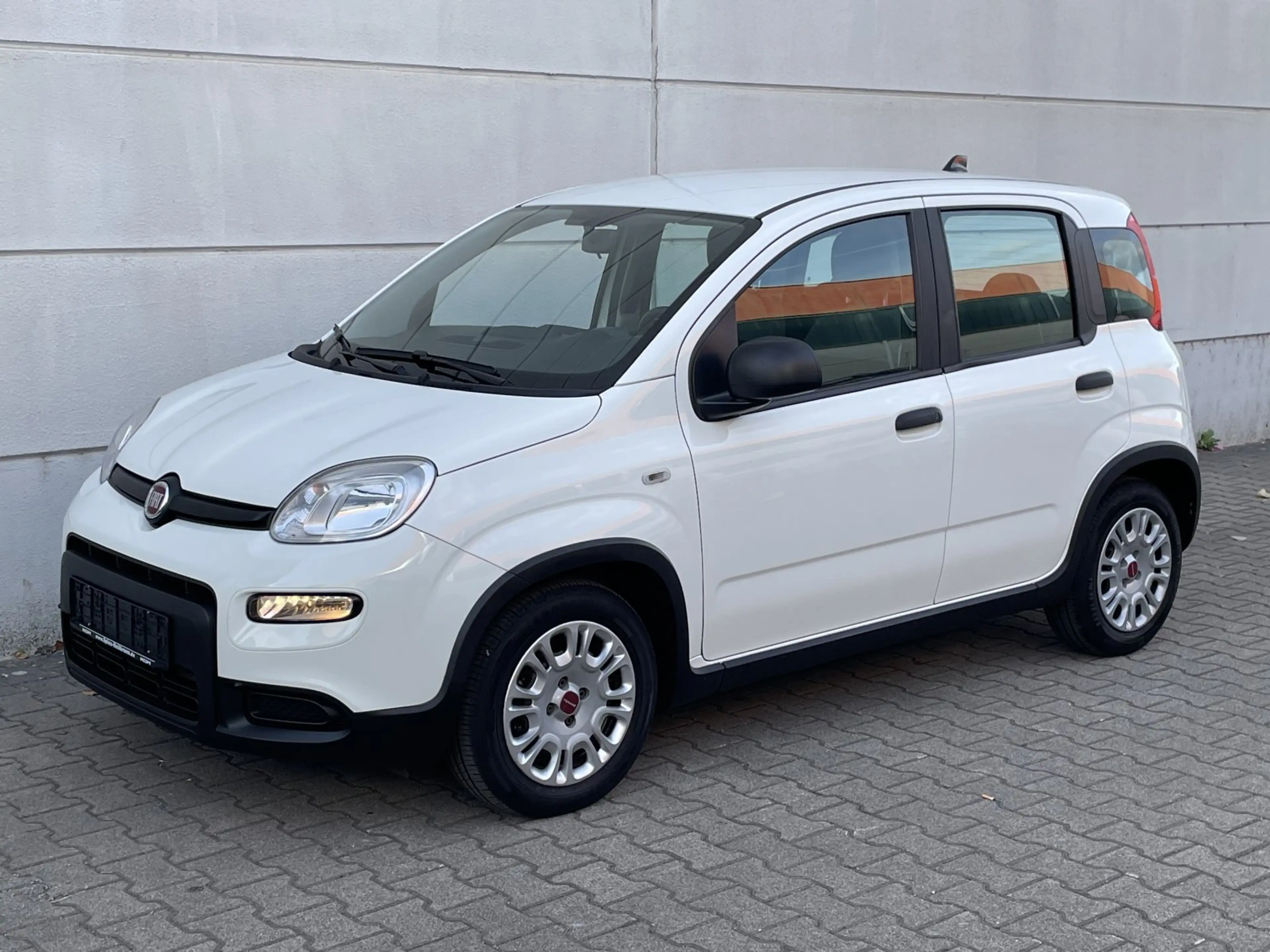 Fiat Panda 1.0 Mild Hybrid GSE Base Klima DAB — photo 2