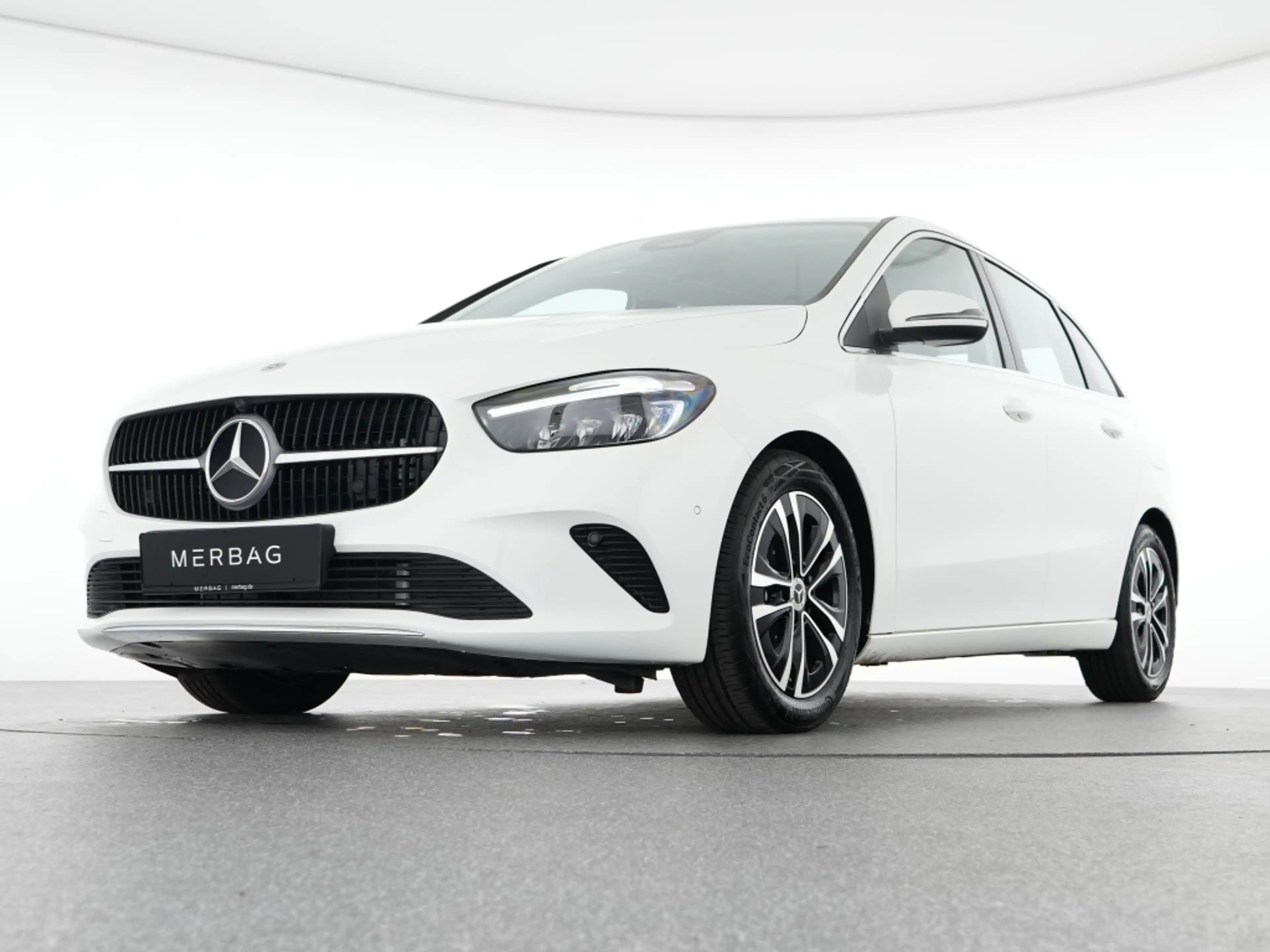 Mercedes-Benz B 180 d Progressive Advanced Kamera Winter Navi — photo 8