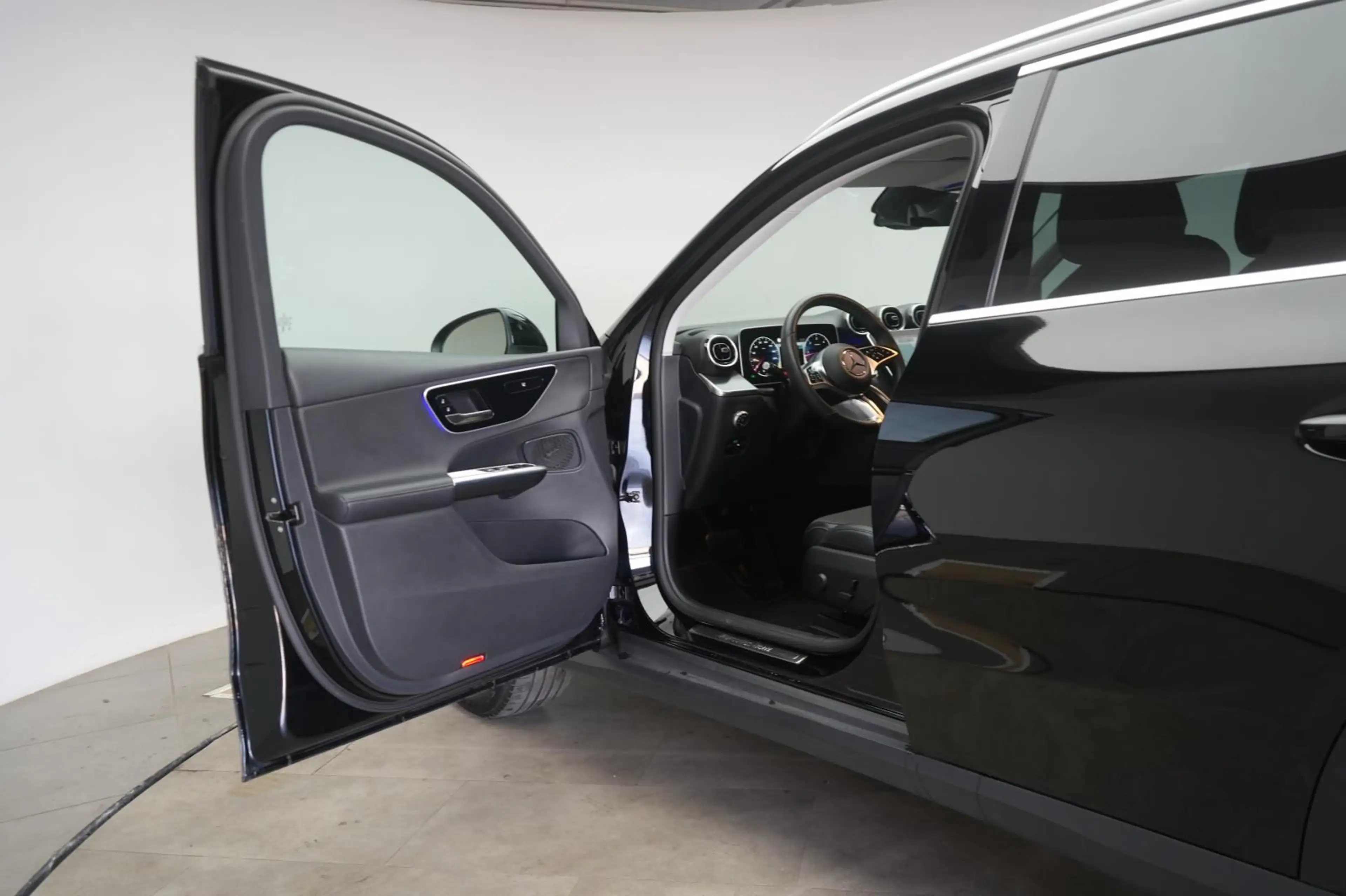 Mercedes-Benz GLC 220 d 4Matic 9G-Tronic Avantgarde Advanced D — photo 11