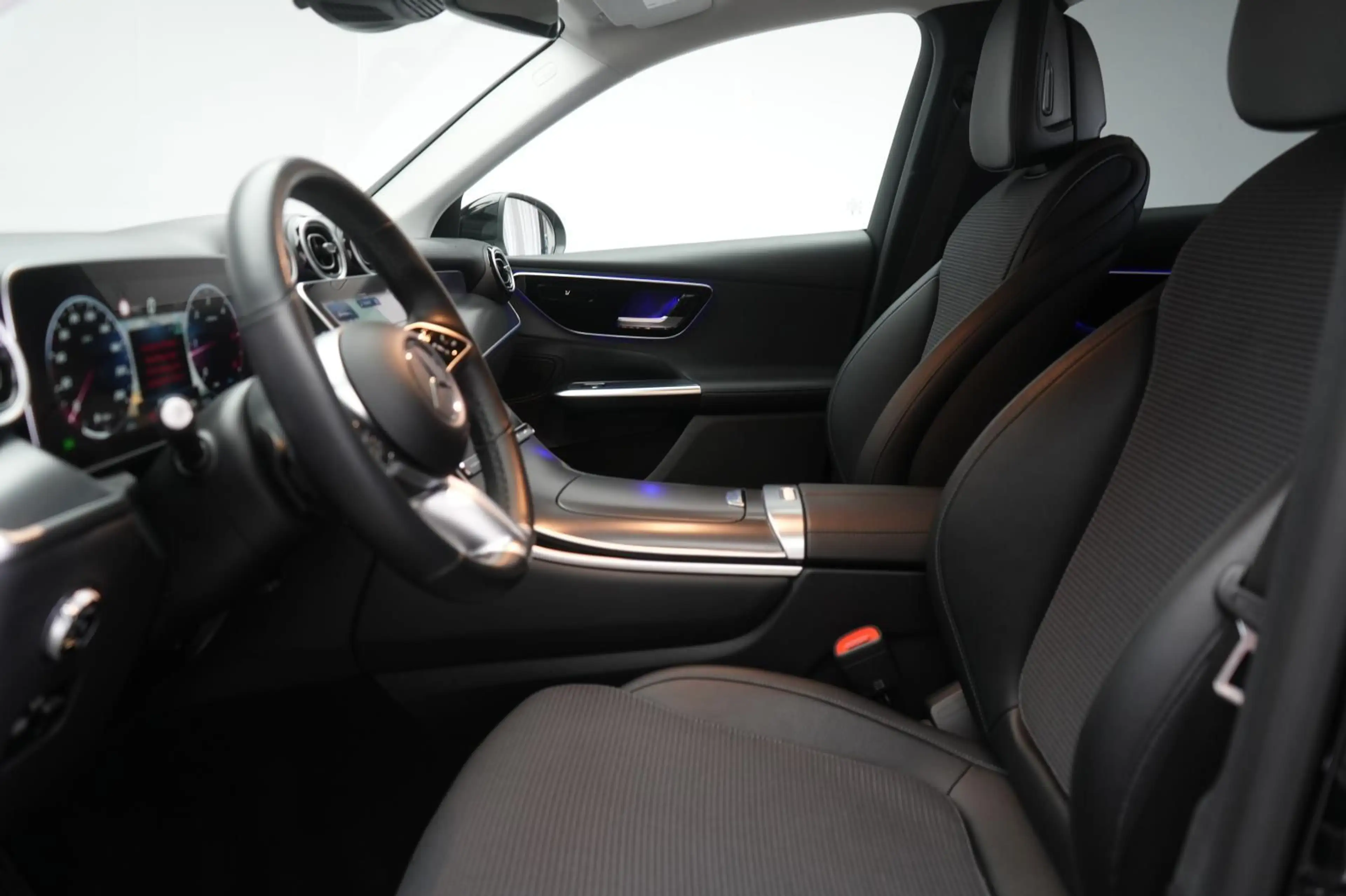 Mercedes-Benz GLC 220 d 4Matic 9G-Tronic Avantgarde Advanced D — photo 9