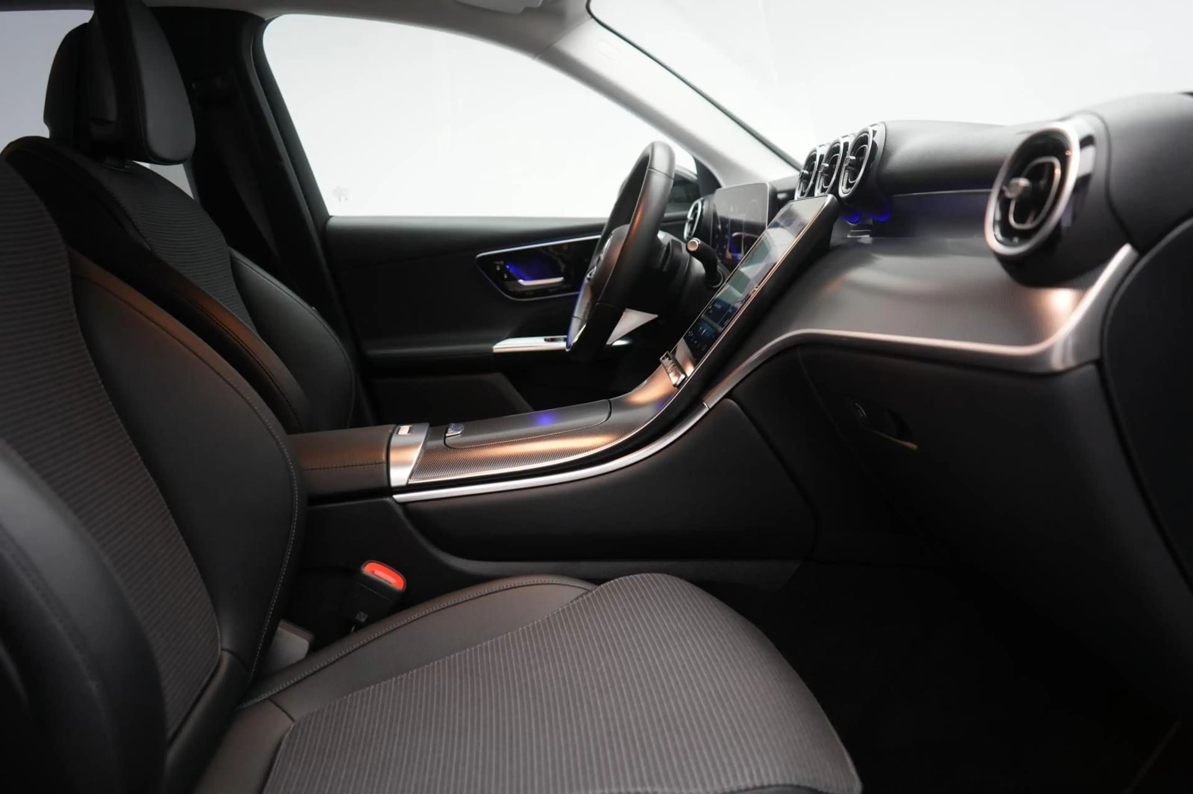Mercedes-Benz GLC 220 d 4Matic 9G-Tronic Avantgarde Advanced D — photo 6