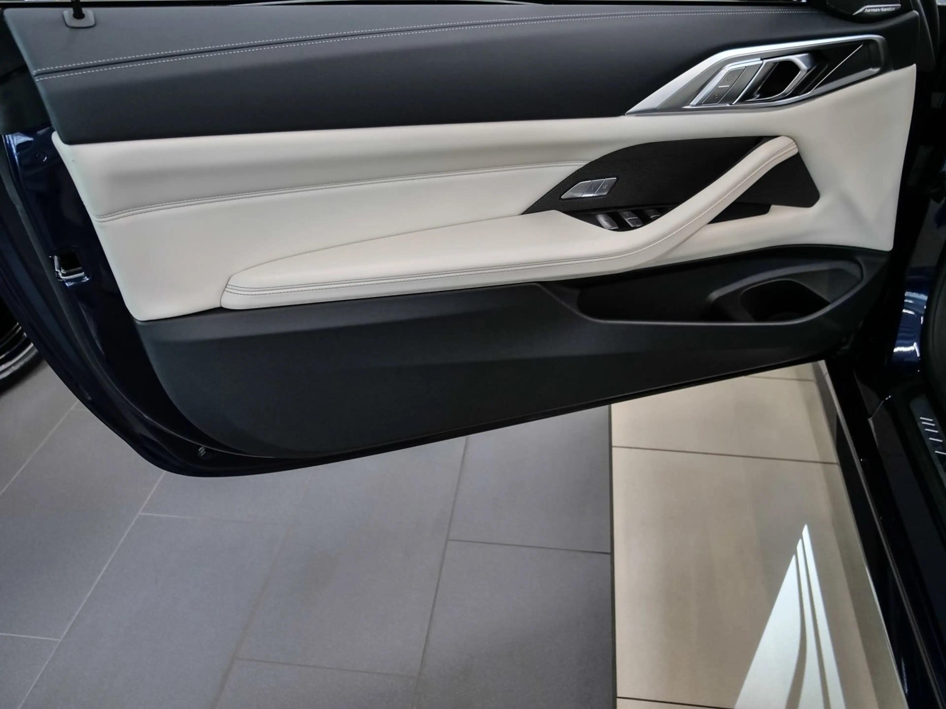 BMW 440 M440i xDrive MSport + H/K + 19" + DAprof — photo 24