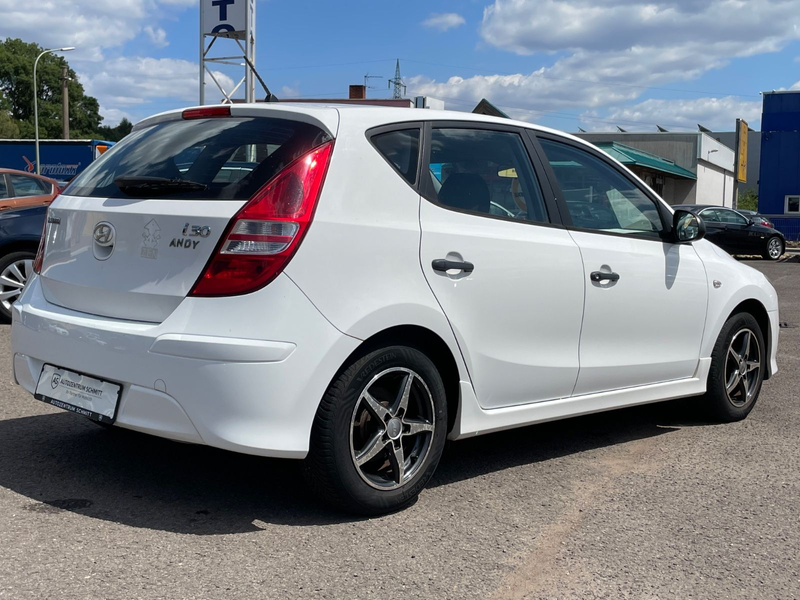 Hyundai i30 Classic/TüvNeu/ServiceNeu/Garantie — photo 5