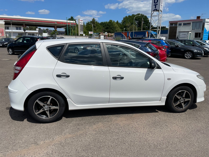 Hyundai i30 Classic/TüvNeu/ServiceNeu/Garantie — photo 6