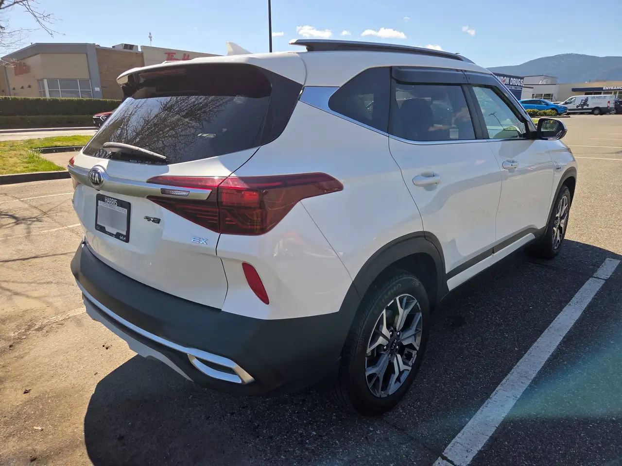 Kia Seltos снимка Kia Seltos