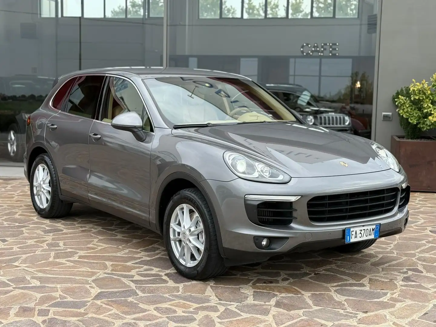 Porsche Cayenne 3.0 diesel tiptronic Grigio - 1