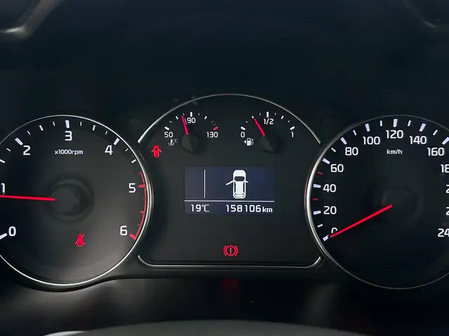 Kia Carens view 20