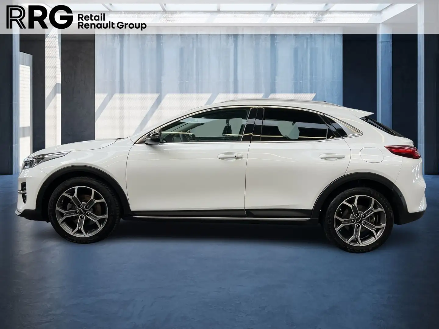 Kia XCeed 1.5 T-GDI Platinum Edition Plug In Hybrid - 2