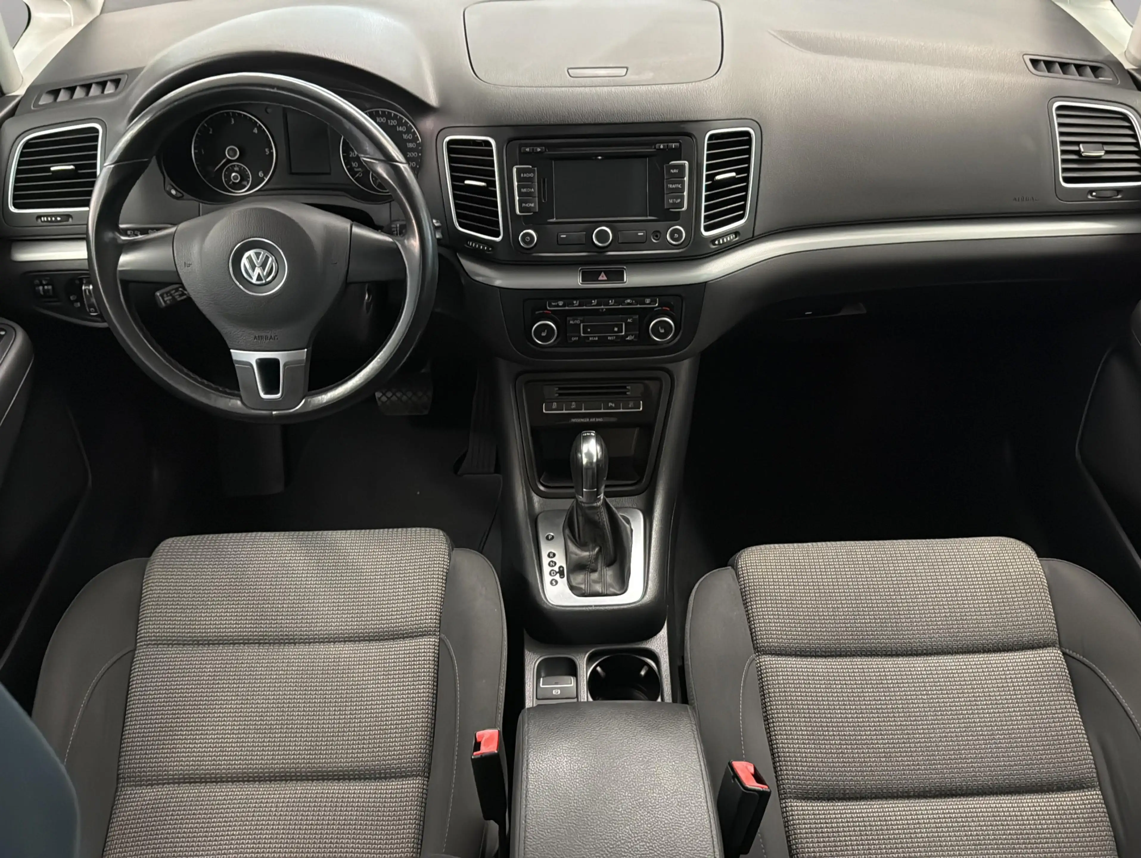 Volkswagen Sharan 2.0 Comfortline BMT|7Sitzer|Navi|PDC| — photo 10
