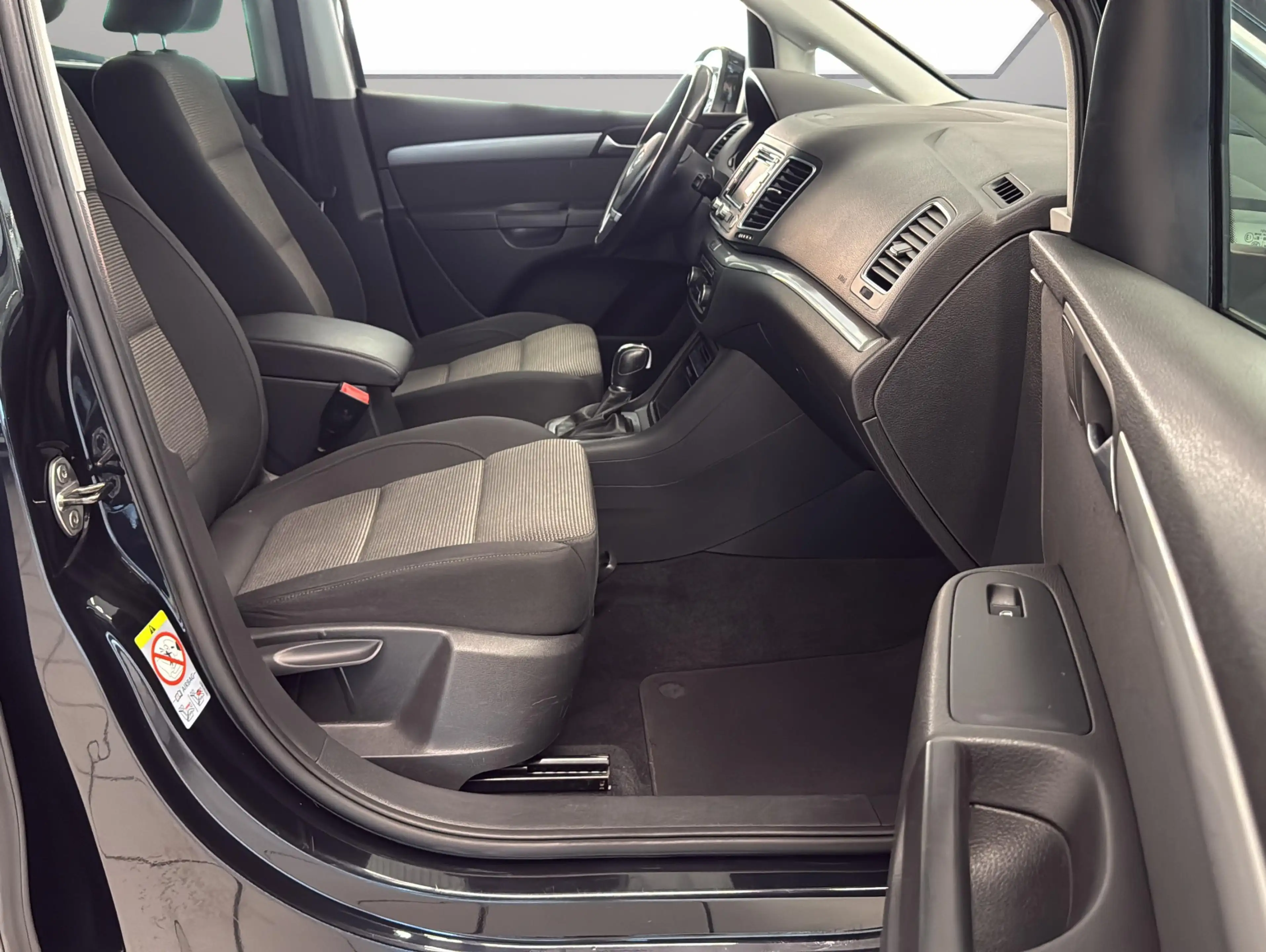 Volkswagen Sharan 2.0 Comfortline BMT|7Sitzer|Navi|PDC| — photo 13