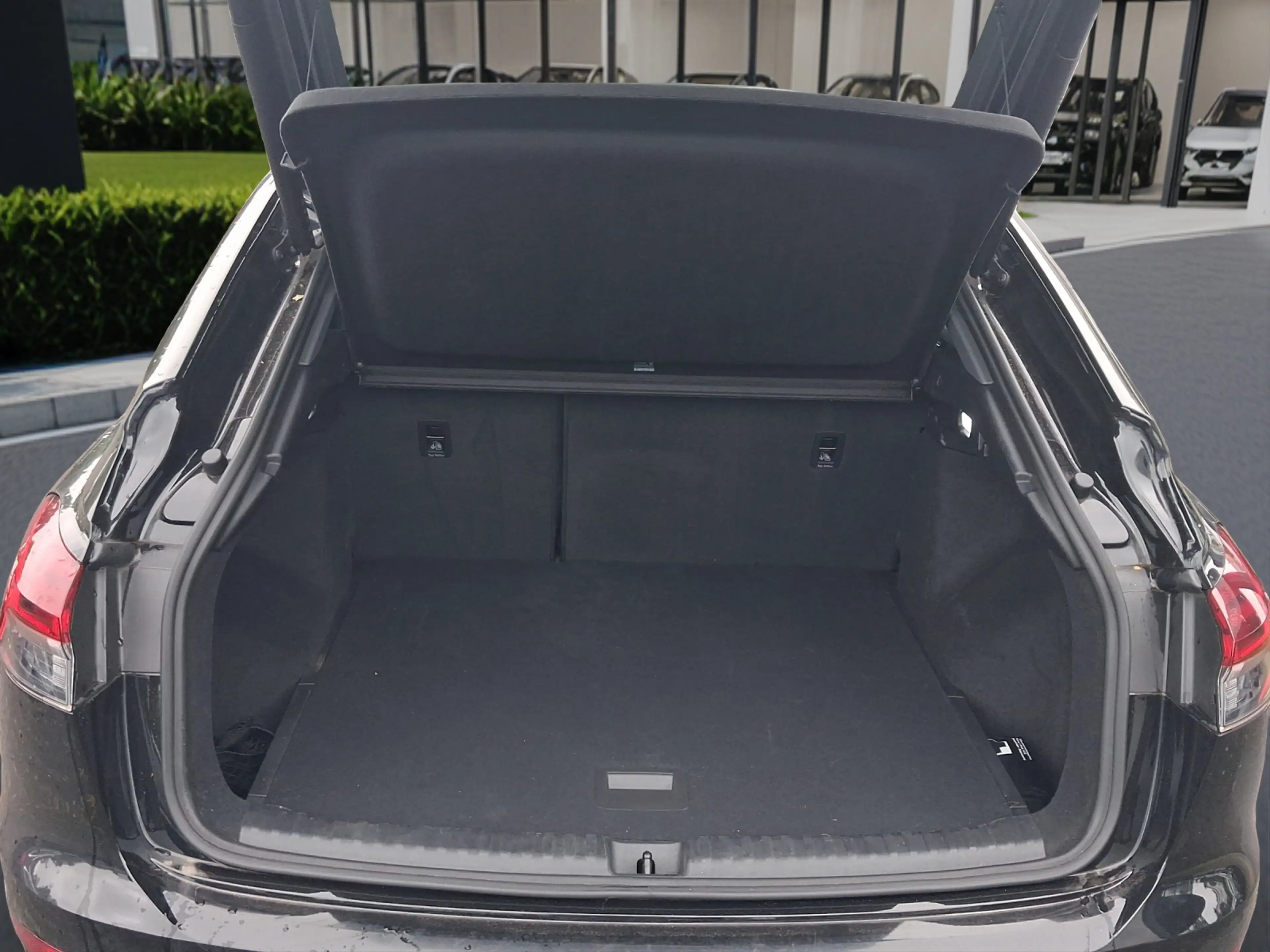 Audi e-tron advanced ACC LED Navi 20" RFK CarPlay — photo 14